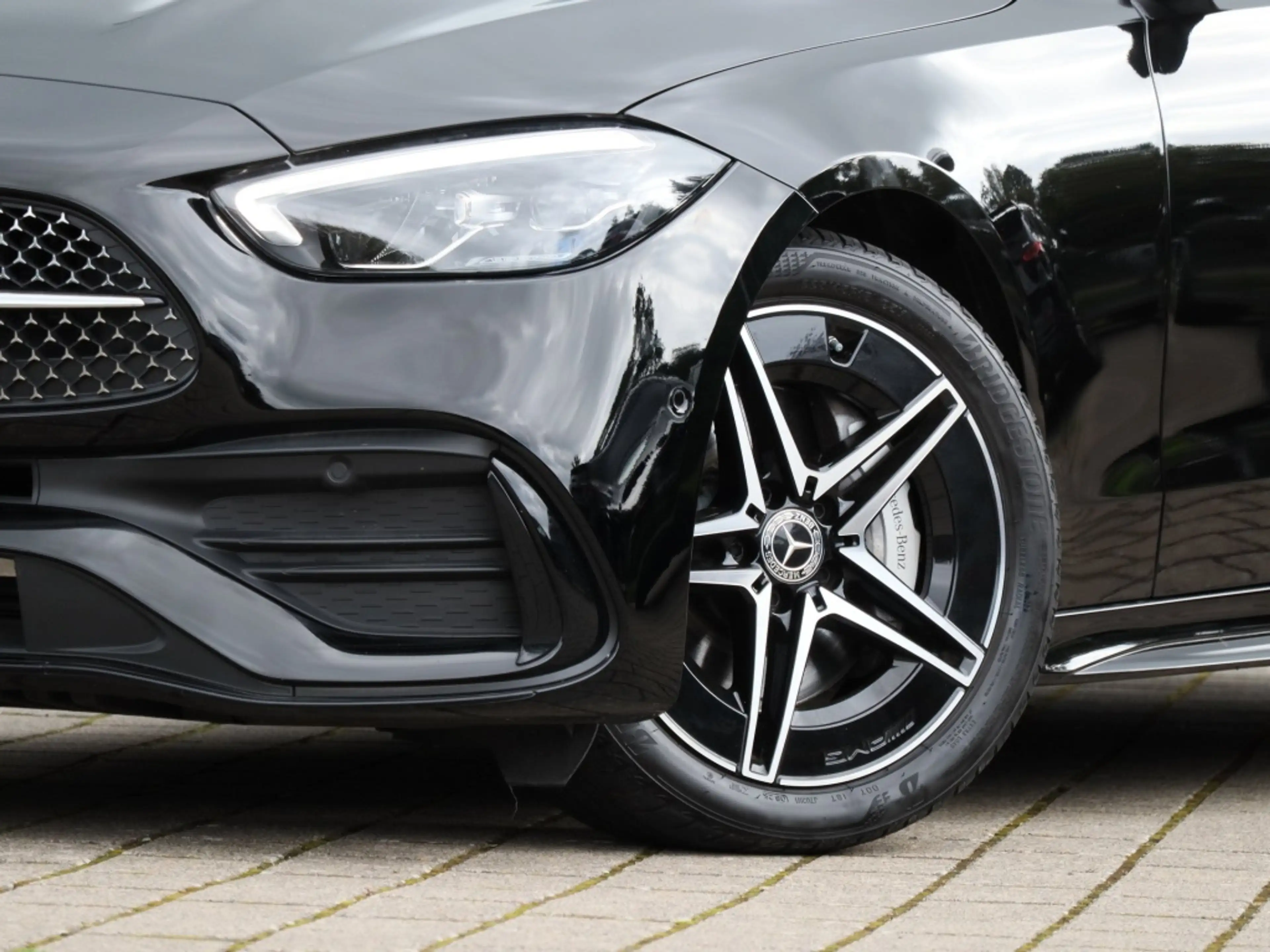 Mercedes-Benz C 180 AMG-Sport/Pano/AHK/360/Night/Memo/Distr — photo 6