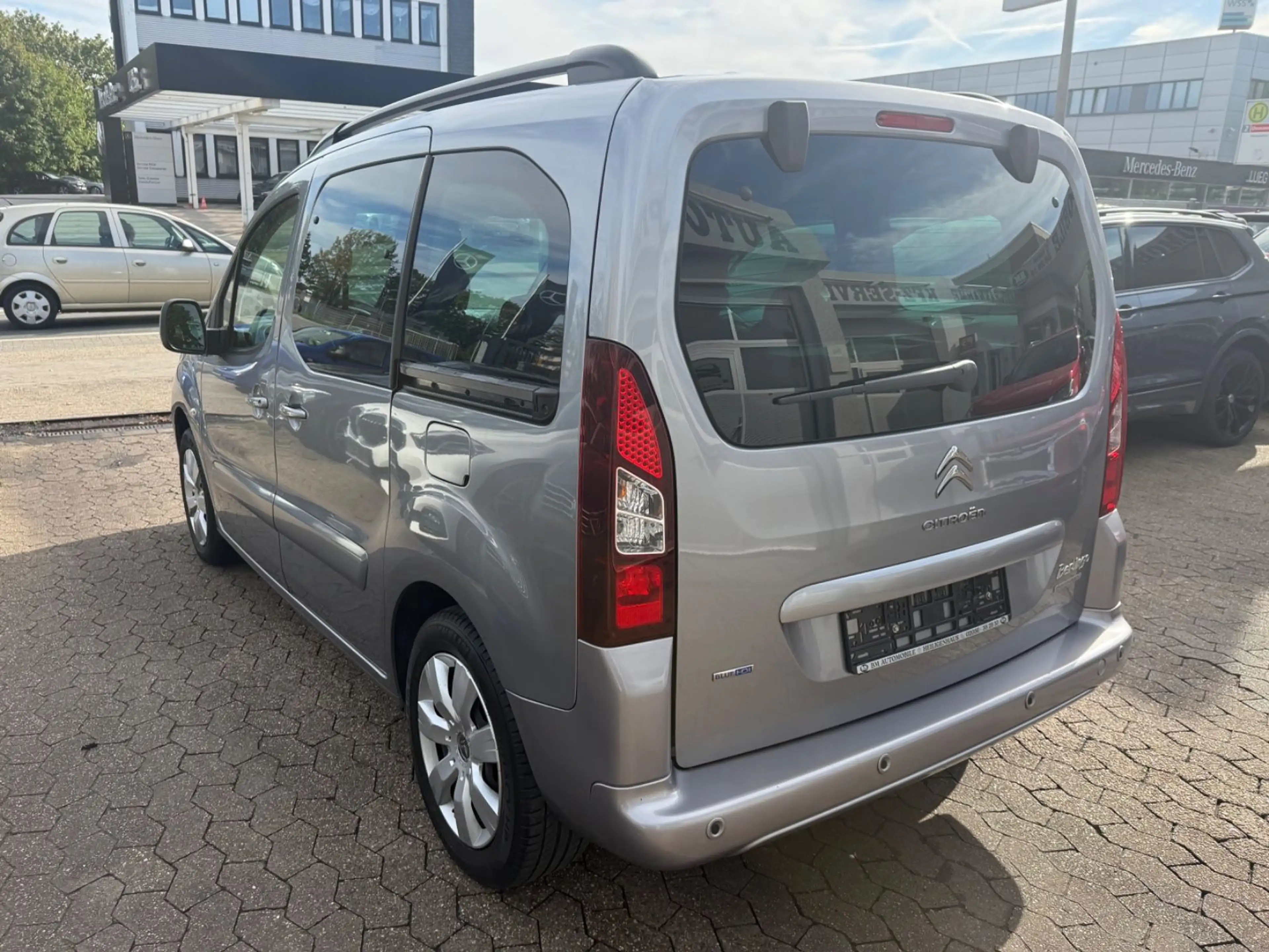 Citroen Berlingo Multi.Shine*Erst37.000Km*Navi*PDC*TOP — photo 8