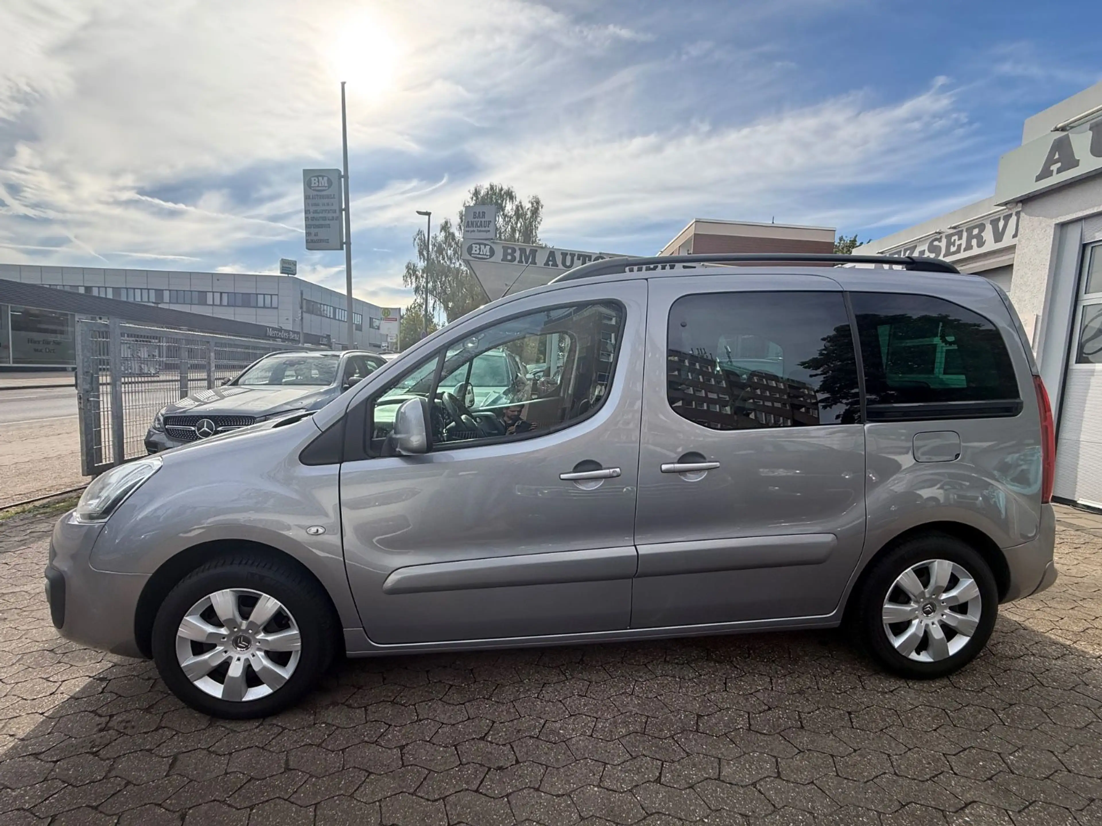Citroen Berlingo Multi.Shine*Erst37.000Km*Navi*PDC*TOP — photo 5