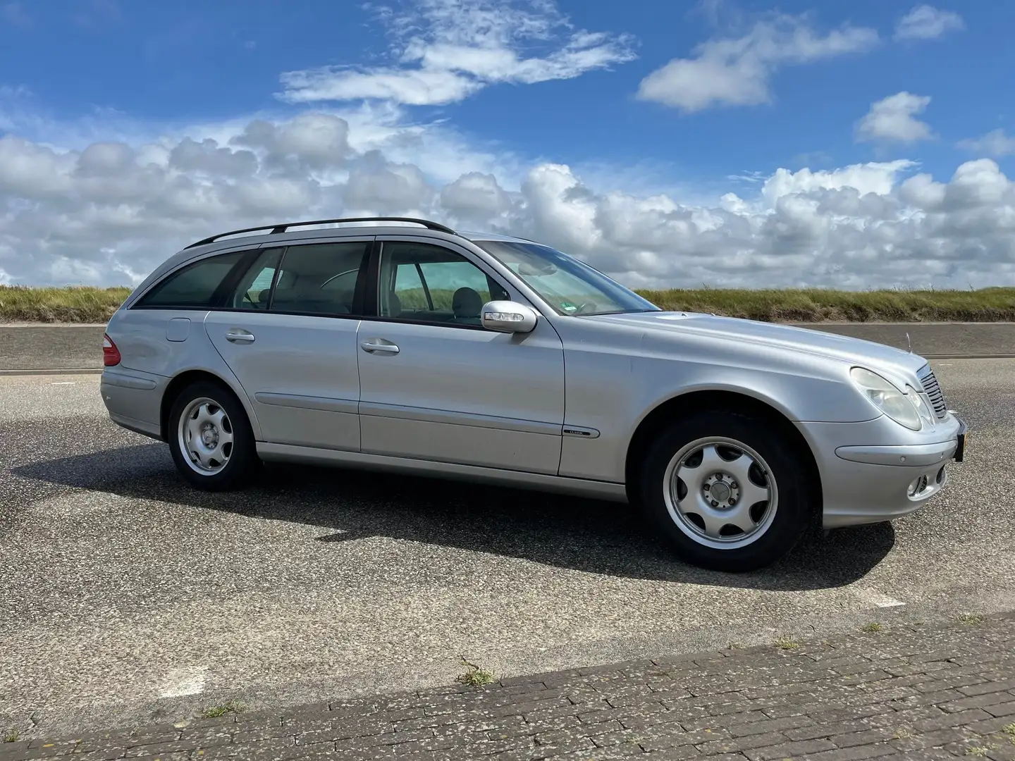 Mercedes-Benz E 320 E 320  Classic Zilver - 2