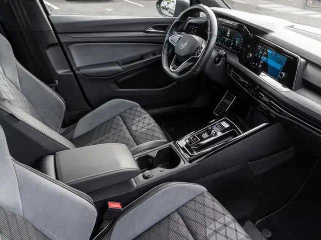 Volkswagen Golf view 8