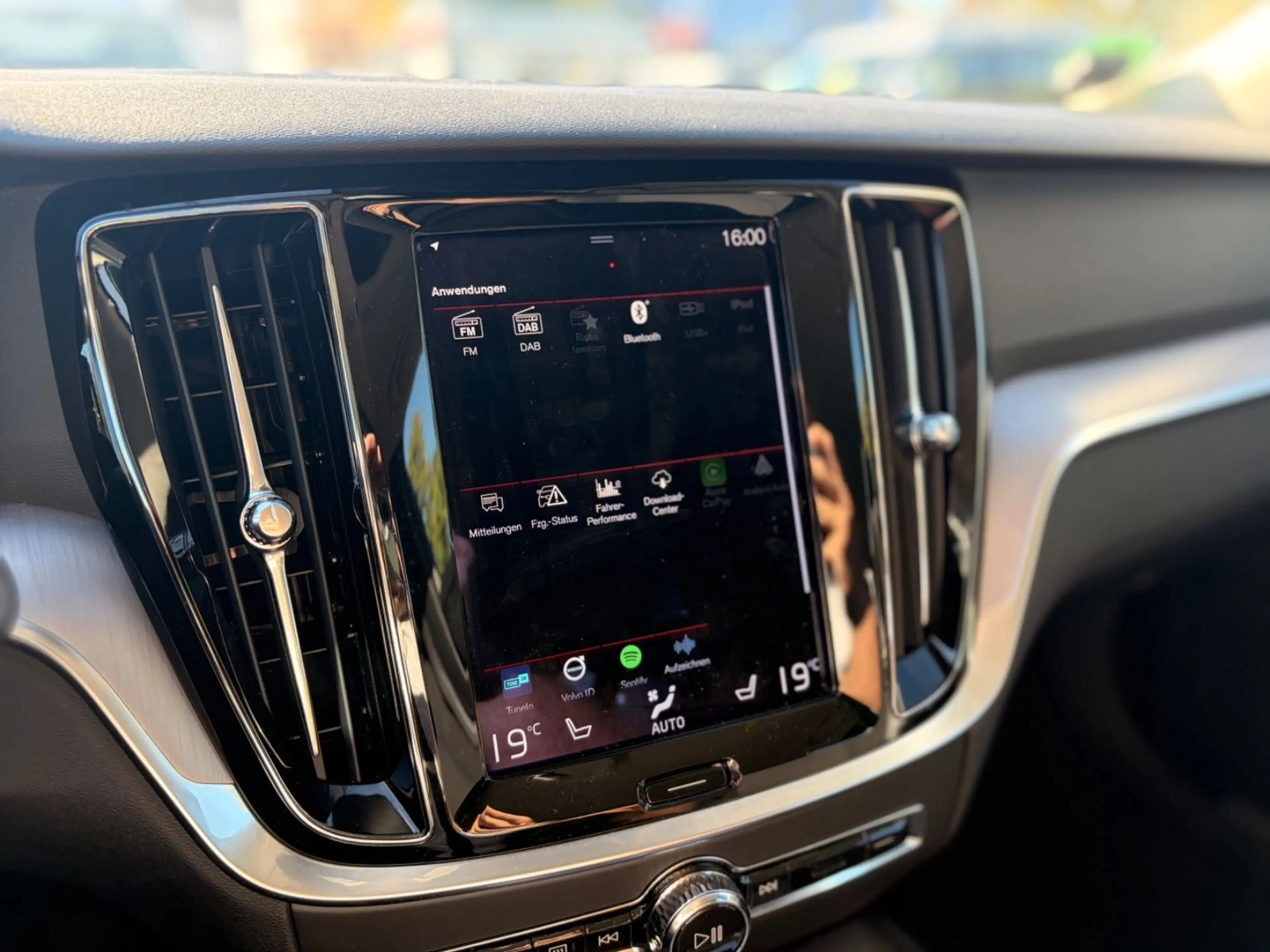 Volvo V60 B4 Kombi Core |Pilot-Assyst |Keyless |11tkm! — photo 15