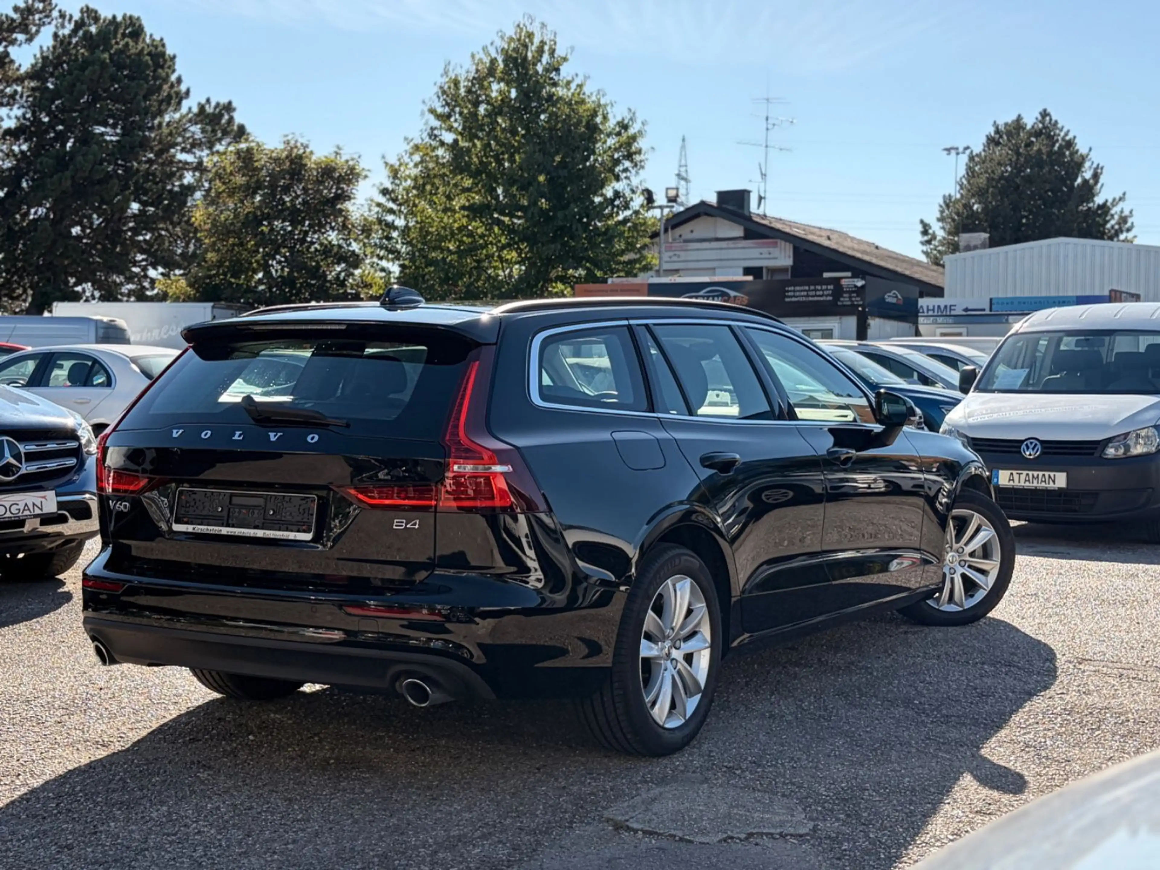 Volvo V60 B4 Kombi Core |Pilot-Assyst |Keyless |11tkm! — photo 4