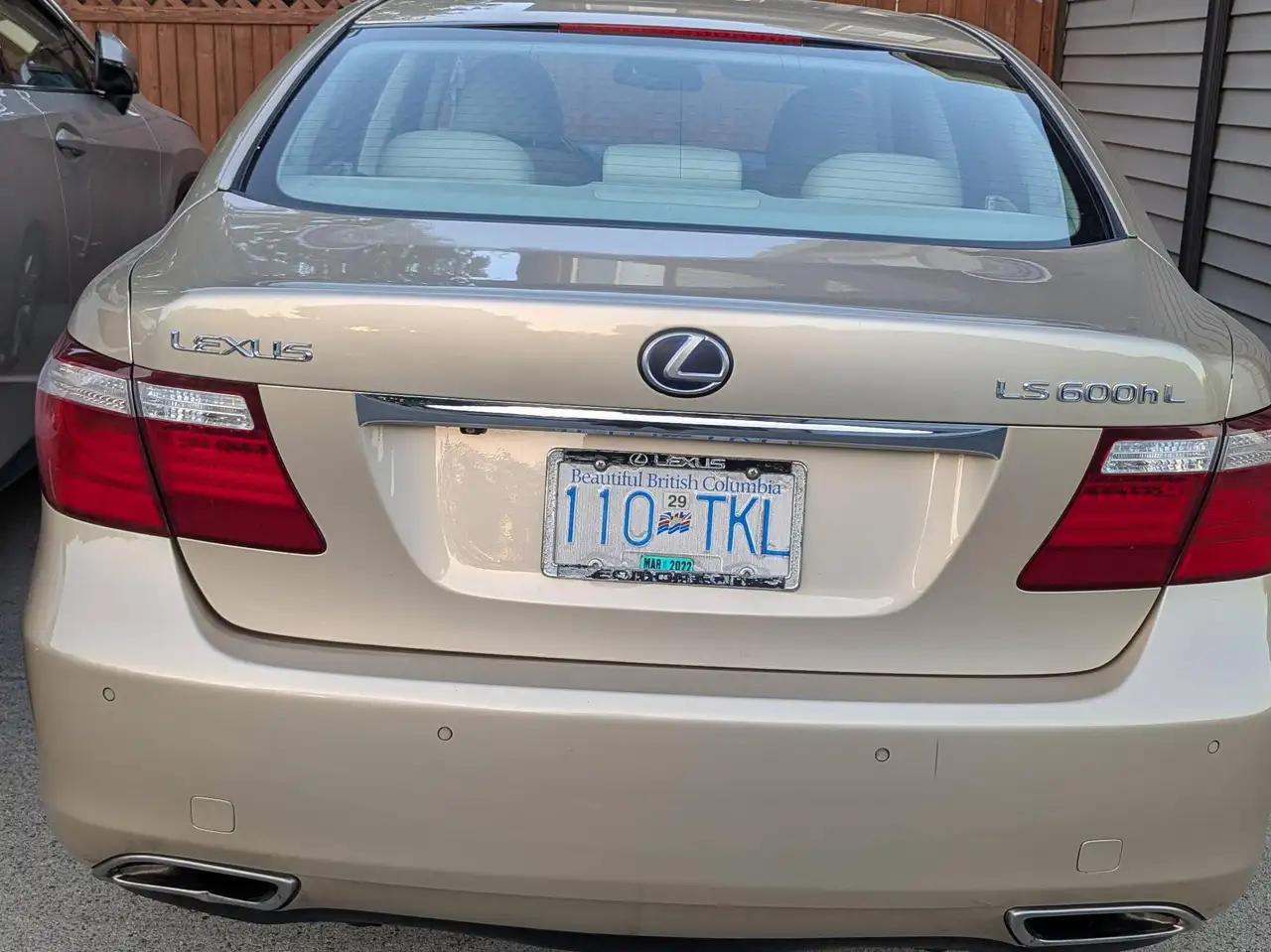 Lexus LS photo Lexus LS