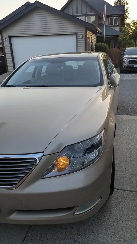 Lexus LS photo Lexus LS