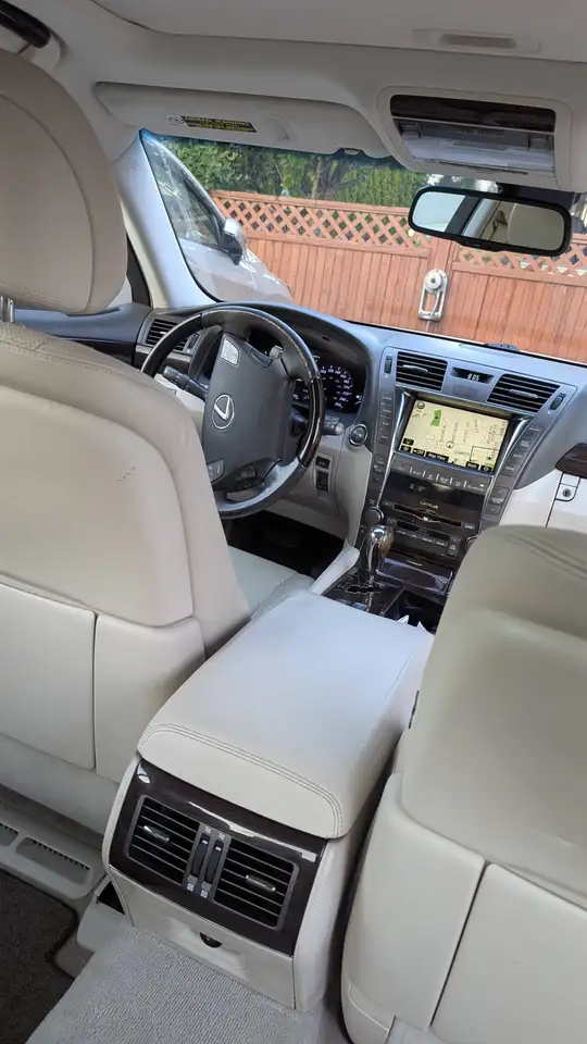 Lexus LS photo Lexus LS