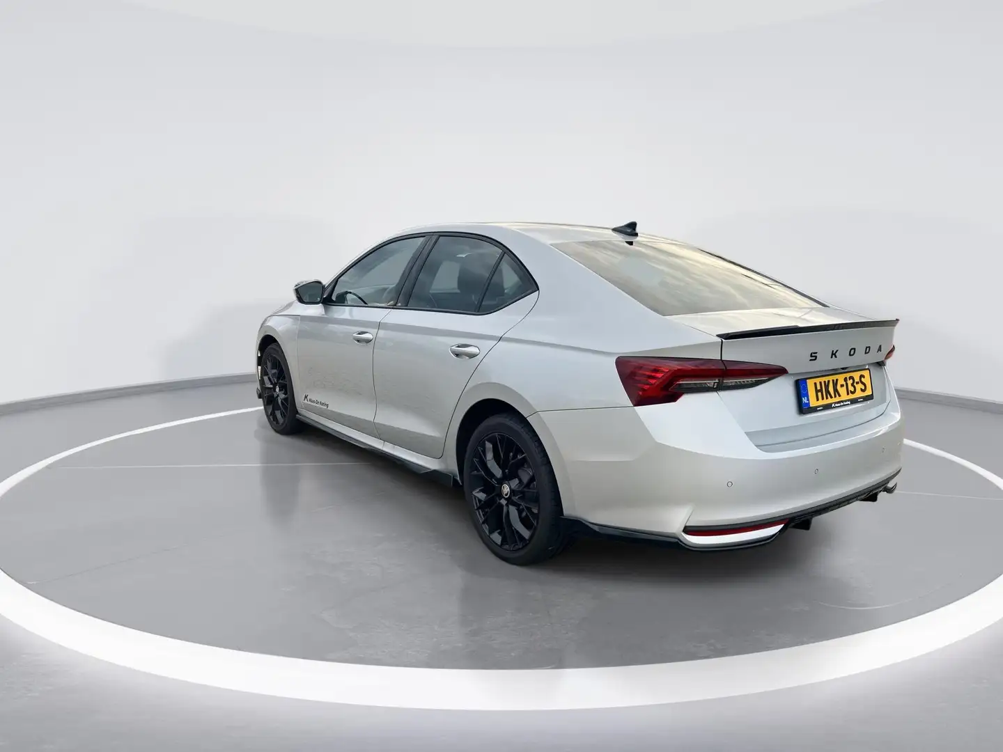 Skoda Octavia 1.5 TSI MHEV DSG Business Edition | 18 Inch | Spoi Grau - 2