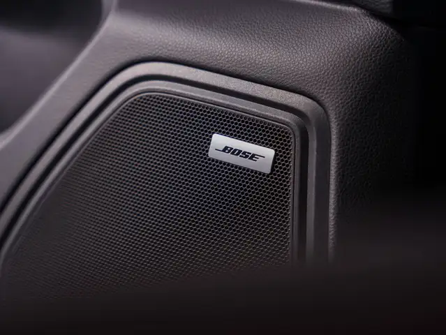 Porsche Macan view 11