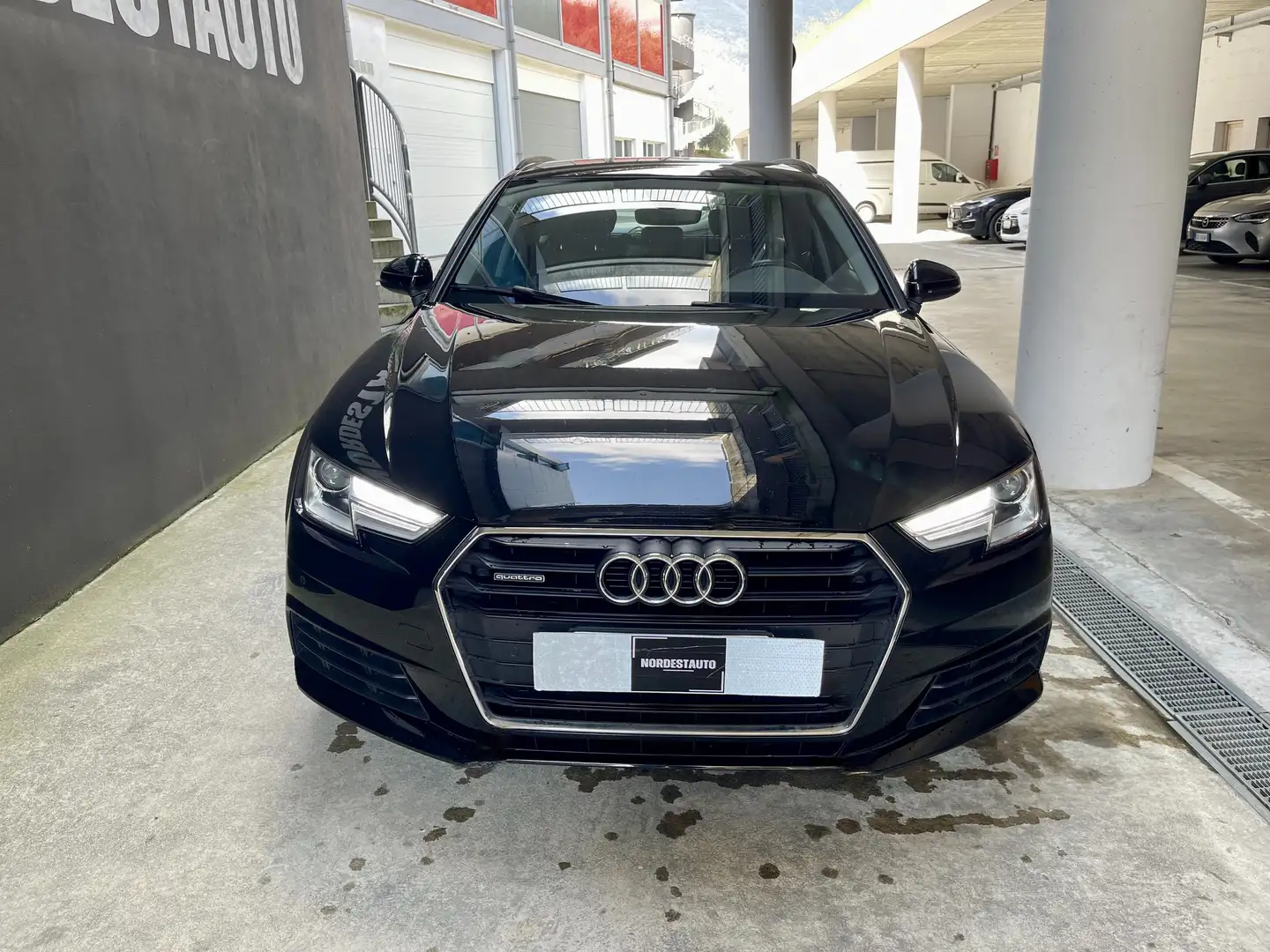 Audi A4 Avant 2.0Tdi Business Sport Quattro 190CV S-Tronic Zwart - 2
