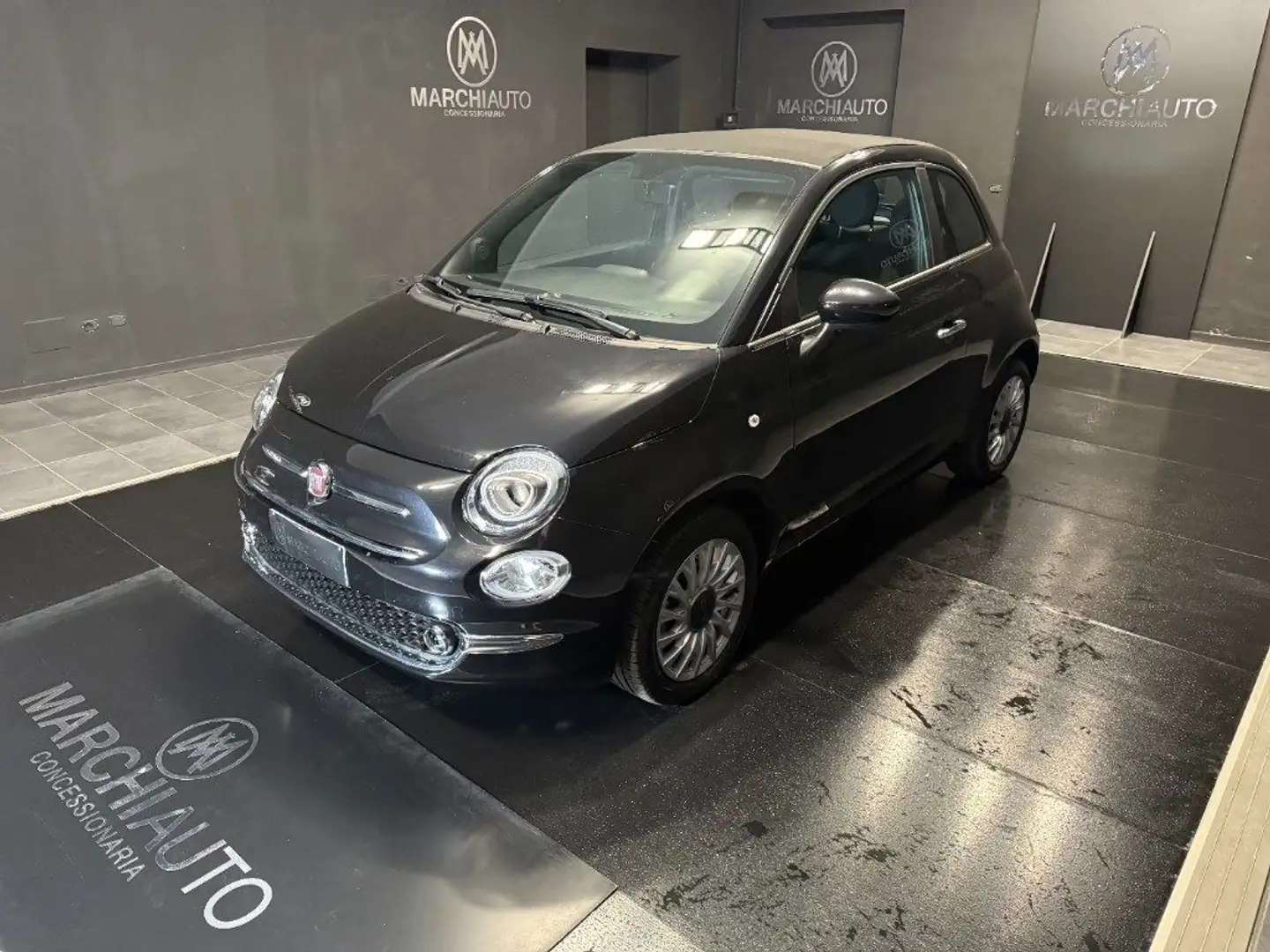 Fiat 500C 1.0 Hybrid Nero - 1