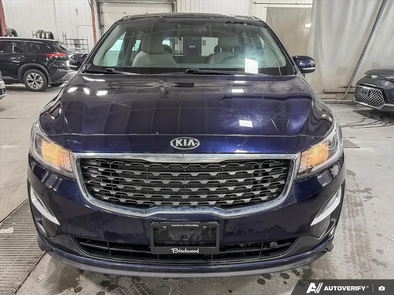 Kia Sedona снимка Kia Sedona