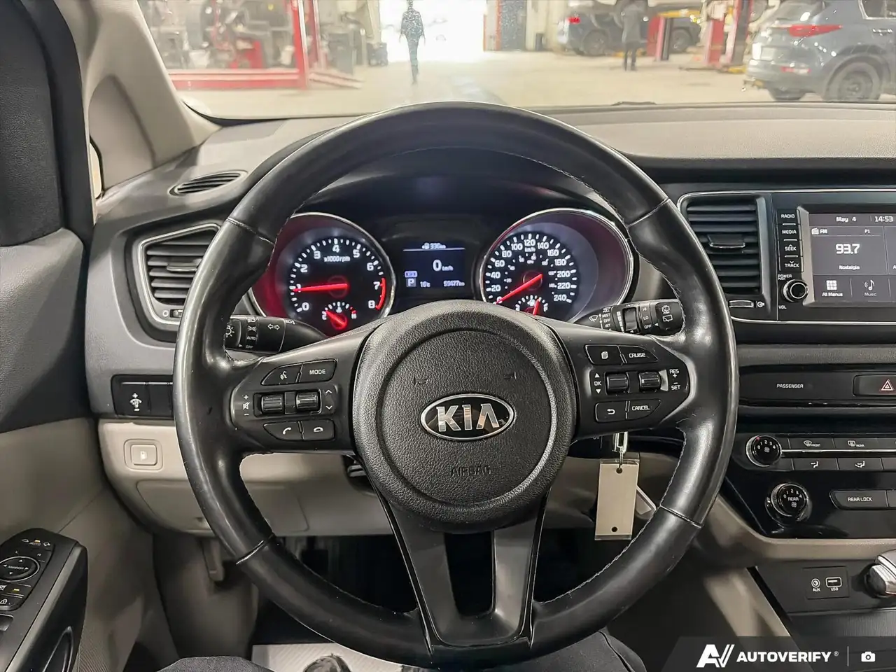 Kia Sedona снимка Kia Sedona