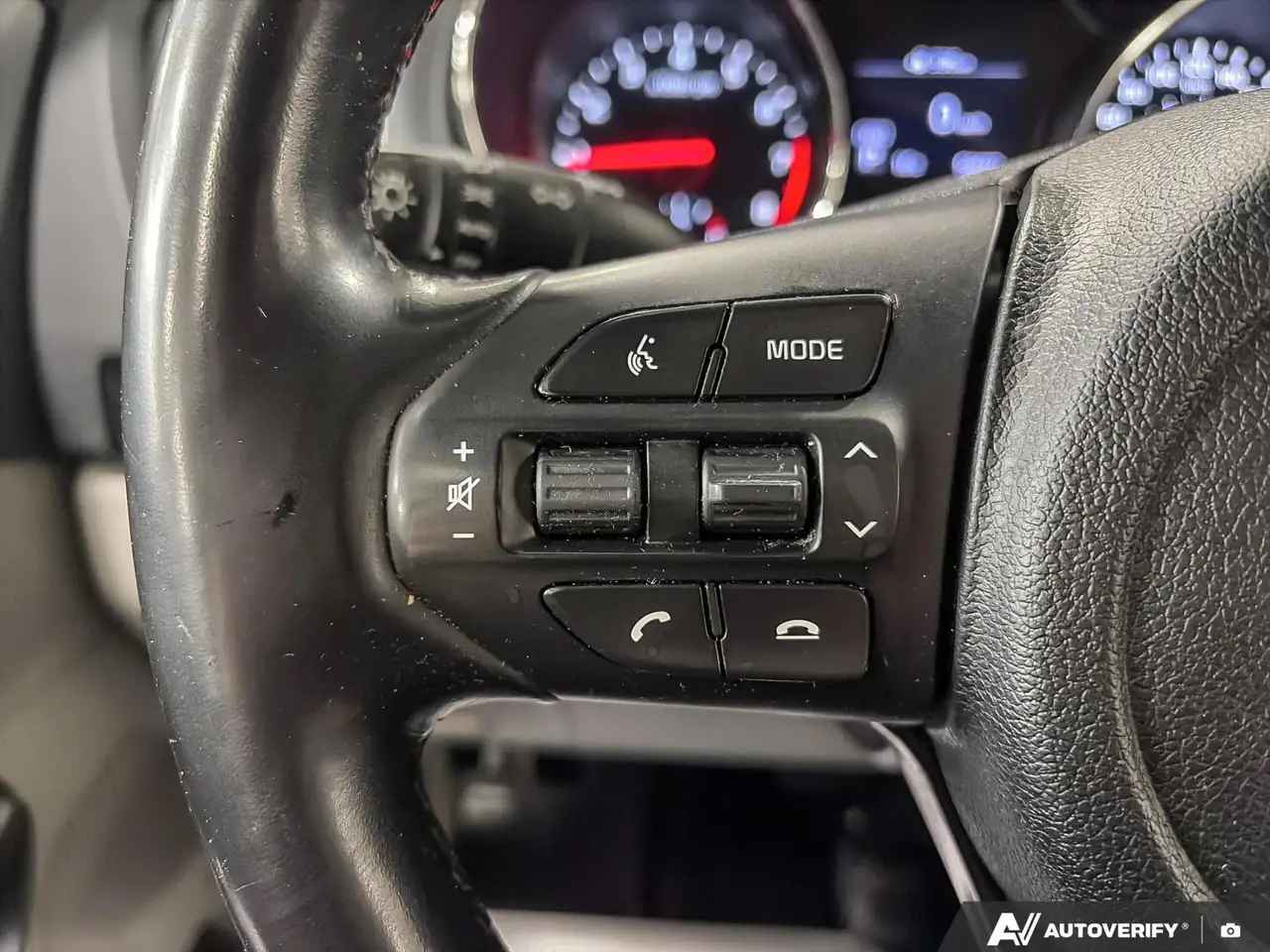 Kia Sedona снимка Kia Sedona