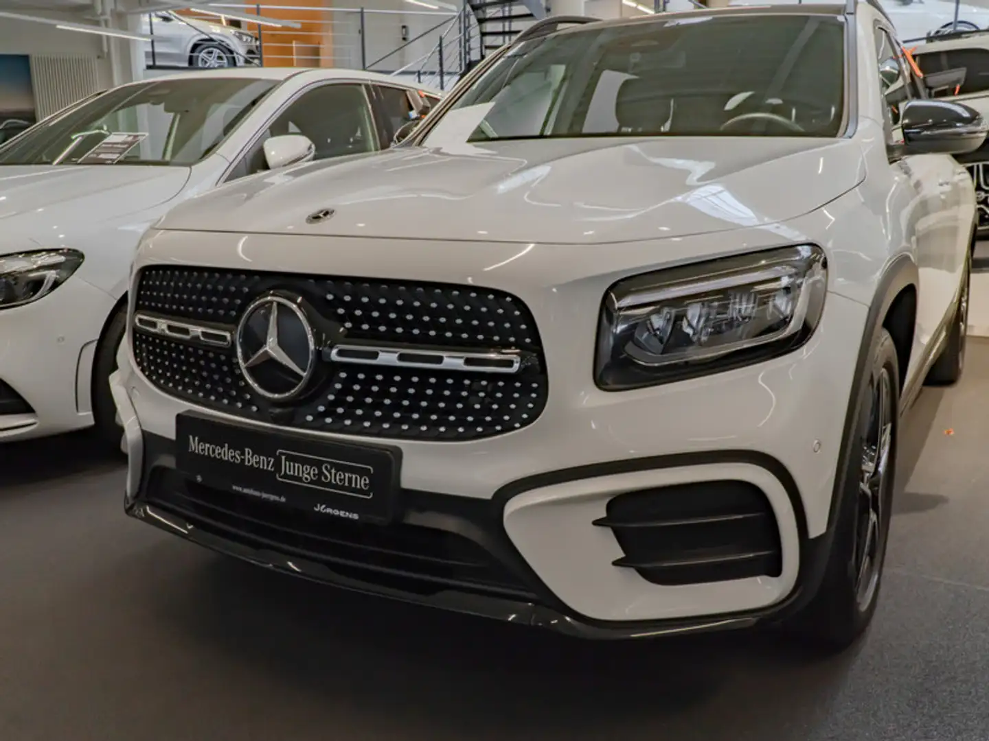 Mercedes-Benz GLB 200 d AMG-Sport/Pano/Night/Cam/Totw/Ambiente Wit - 2