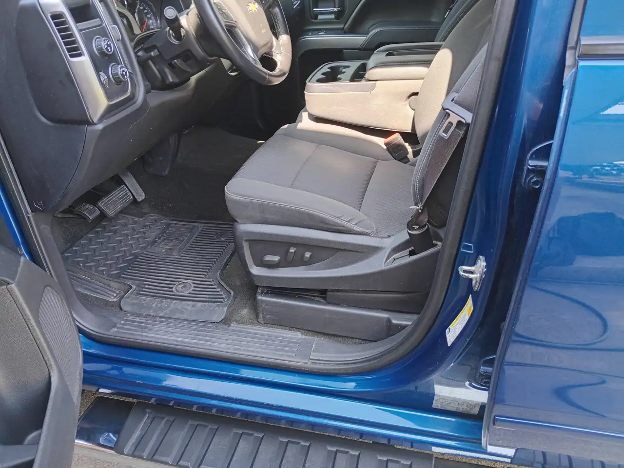 Chevrolet Silverado 1500 снимка Chevrolet Silverado 1500