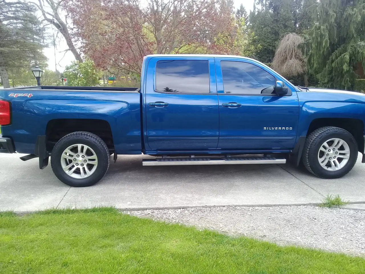 Chevrolet Silverado 1500 снимка Chevrolet Silverado 1500