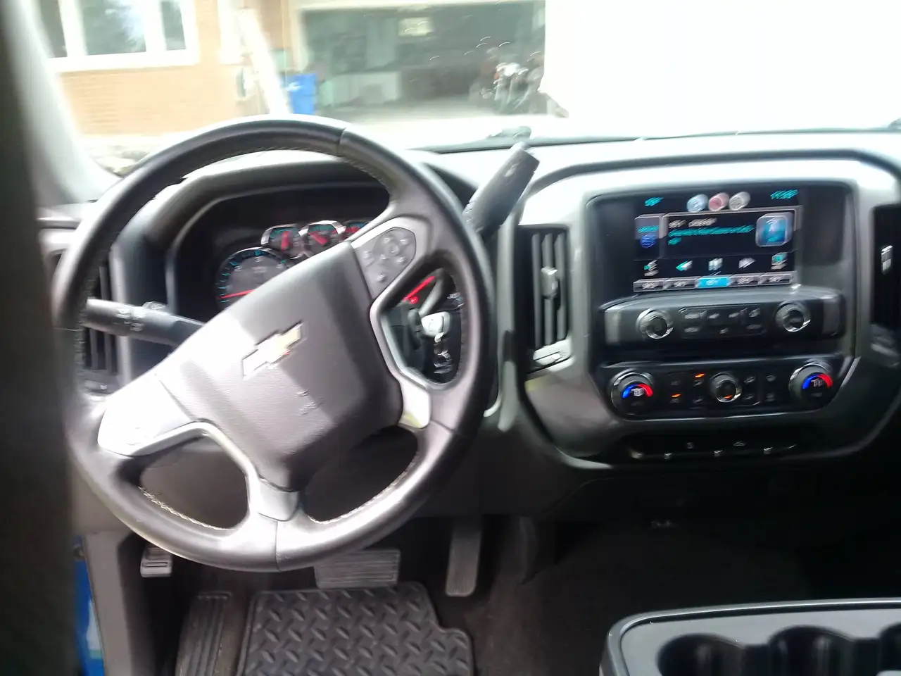Chevrolet Silverado 1500 снимка Chevrolet Silverado 1500
