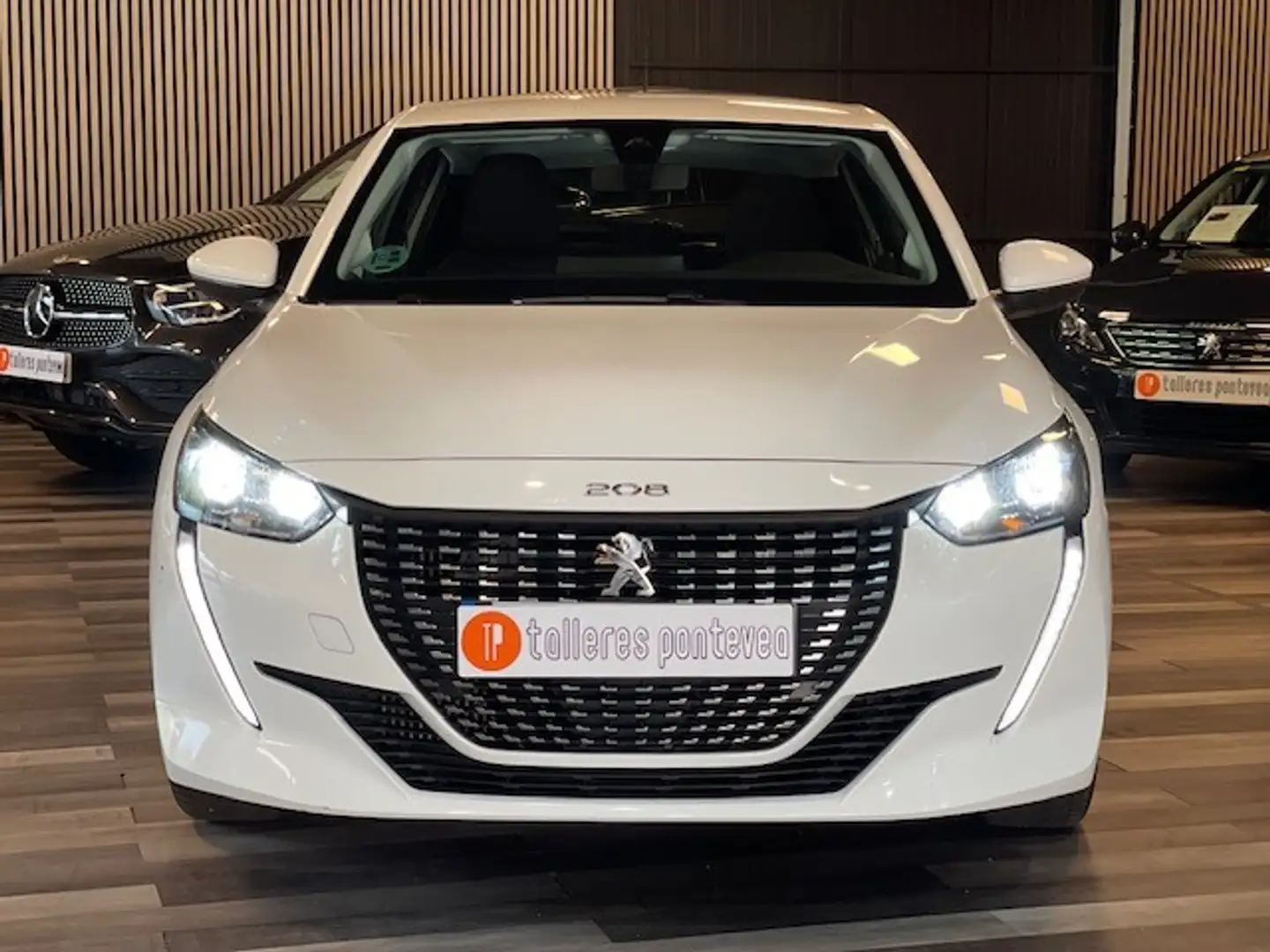 Peugeot 208 1.5 BlueHDi S&S Allure Pack 100 Blanc - 1