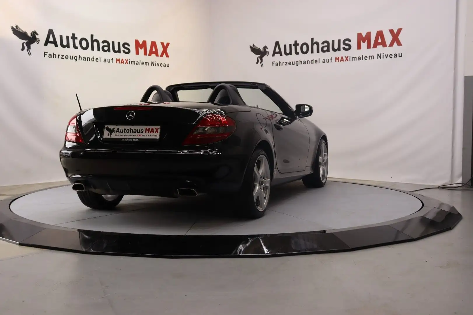 Mercedes-Benz SLK 200 Kompressor~SZH~AirScarf~MFL~Tempom~ - 2