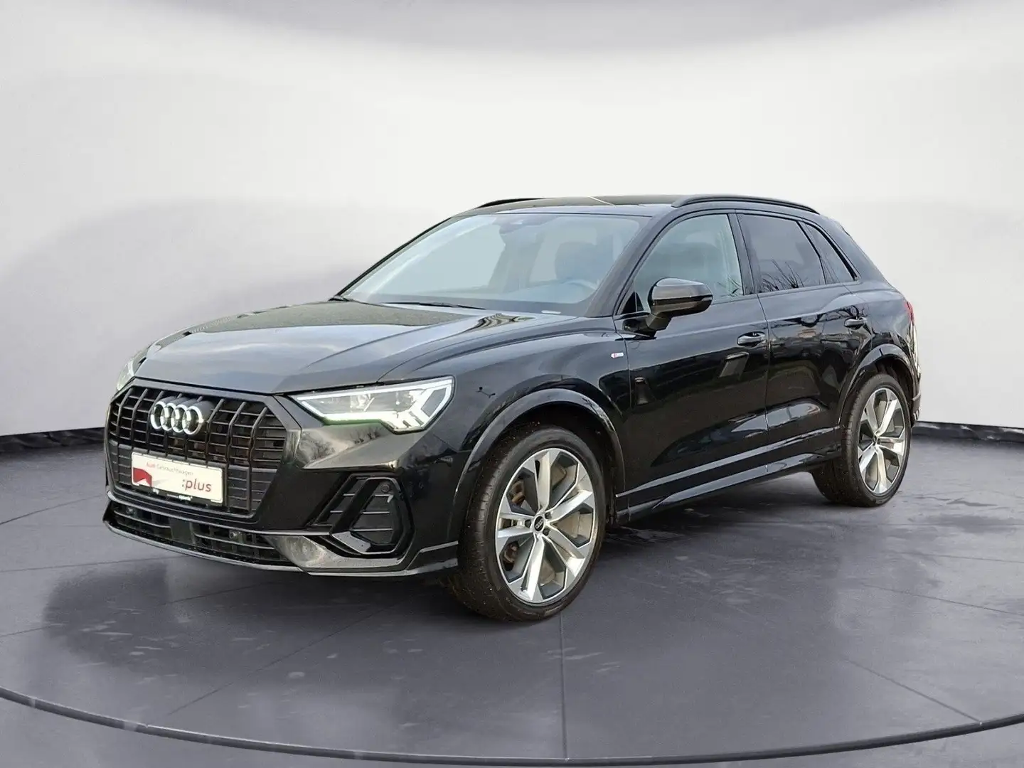 Audi Q3 35 TDI S tronic S line AssistPaket KomfortKey Schwarz - 2