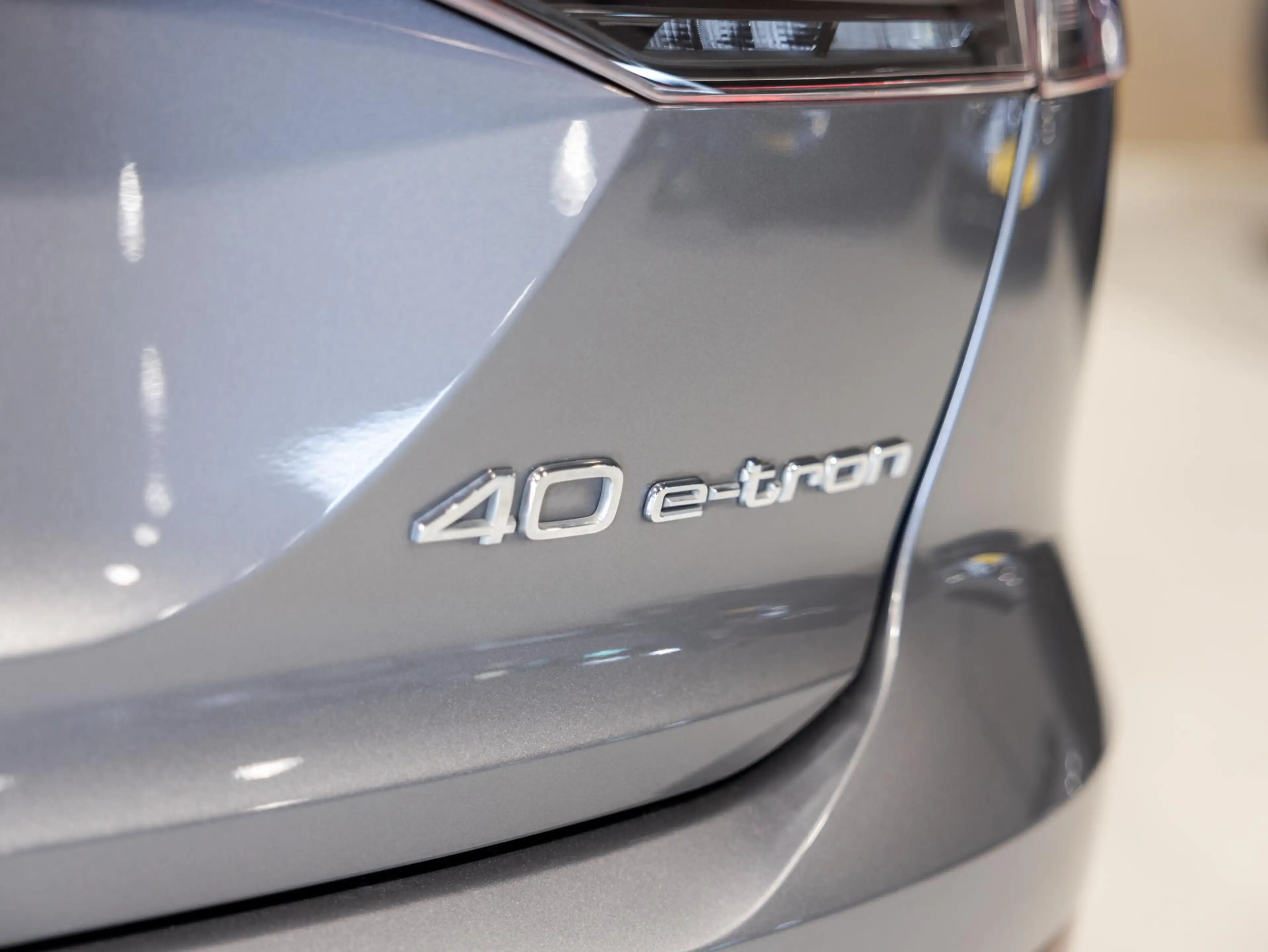 Audi Q4 e-tron 40 Launch edition Advanced Plus 77 kWh / 204pk / P — photo 14