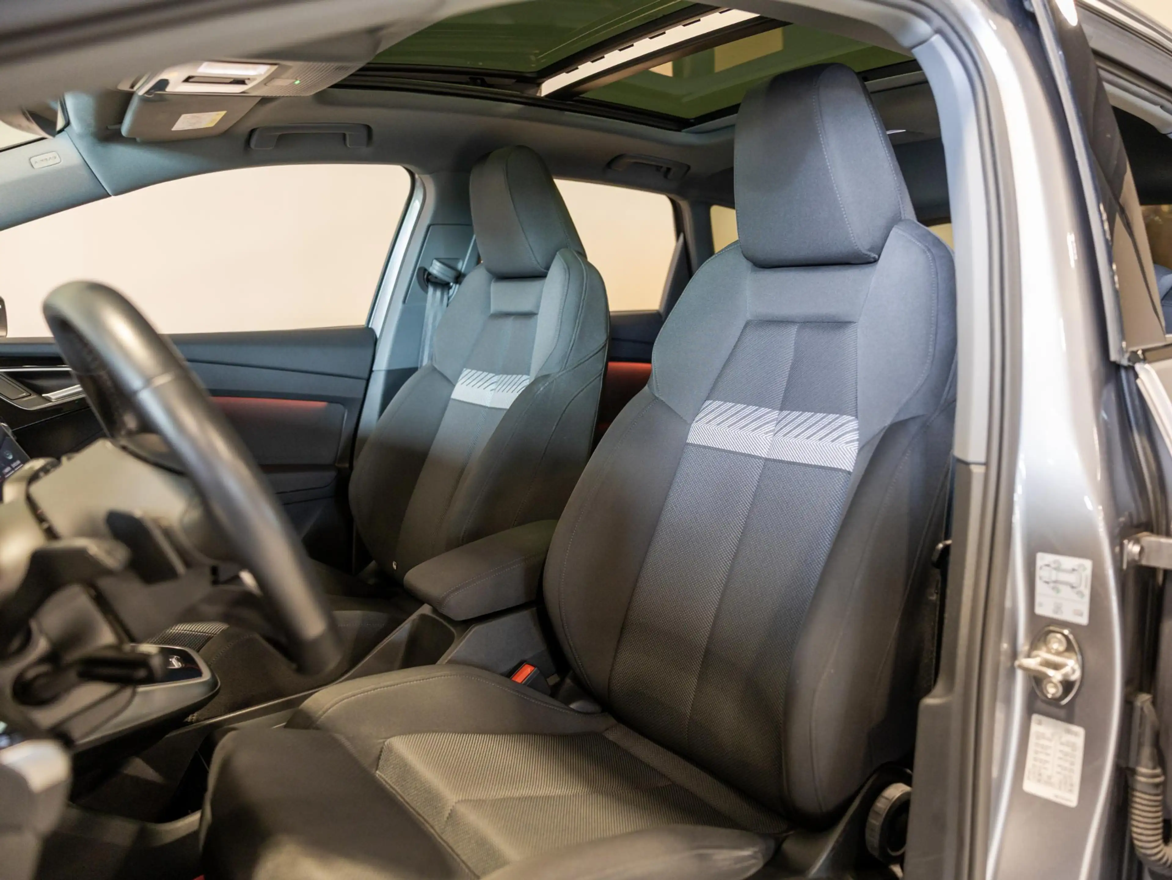 Audi Q4 e-tron 40 Launch edition Advanced Plus 77 kWh / 204pk / P — photo 8