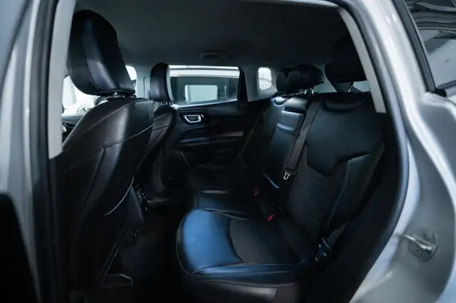 Jeep Compass view 8