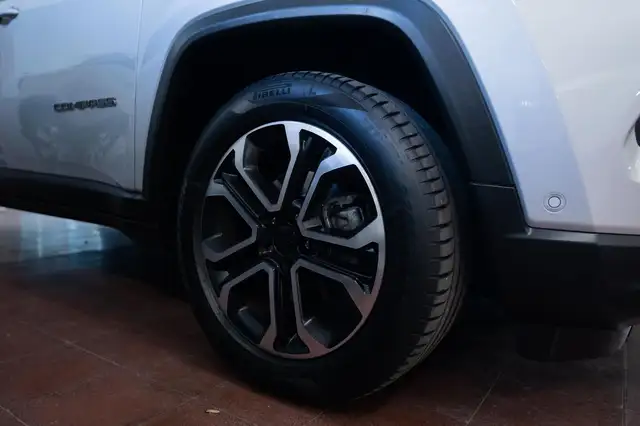 Jeep Compass view 13