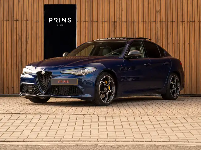 Alfa Romeo Giulia 2.0T 280pk Veloce Ti Q2 | Pano-dak | Blu Montecarl
