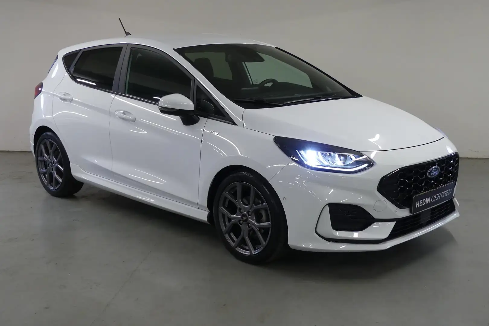 Ford Fiesta 1.0 EcoBoost Hybrid ST-Line X | Winter Pack | Park Blanc - 2