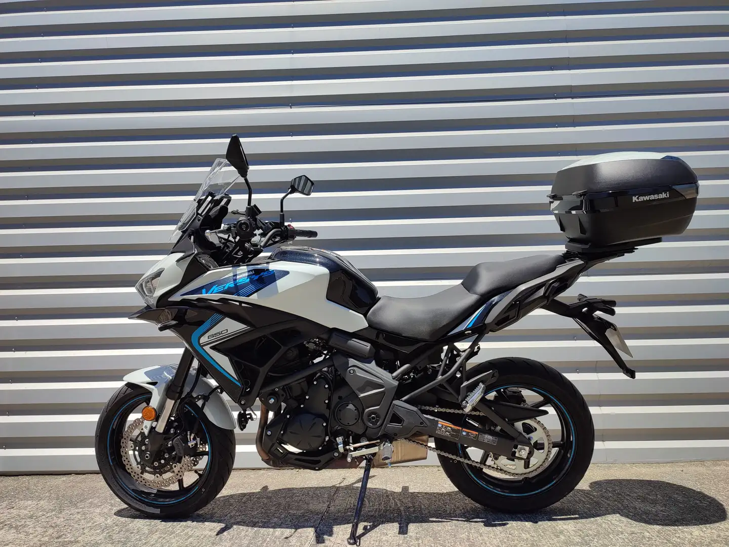 Kawasaki Versys 650 Blanc - 2