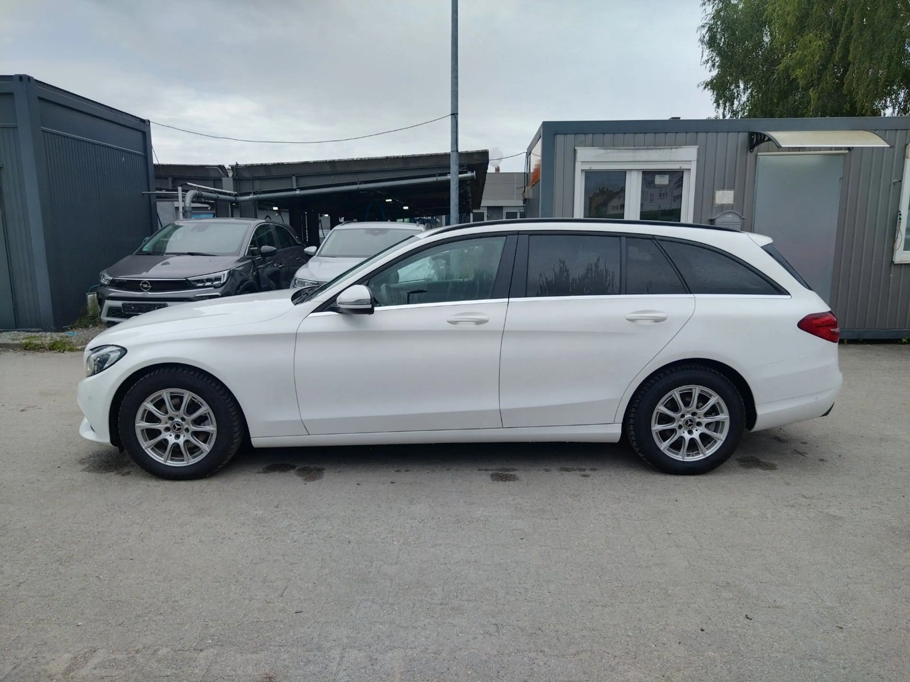 Mercedes-Benz C 200 T d G-Tronic Plus+LEDER+NAVI+LED+CAM+SHZ — photo 3