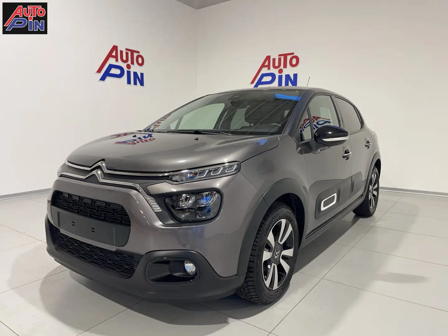 Citroen C3 C3 PureTech 110 S&S Shine KM28.000 Grau - 1