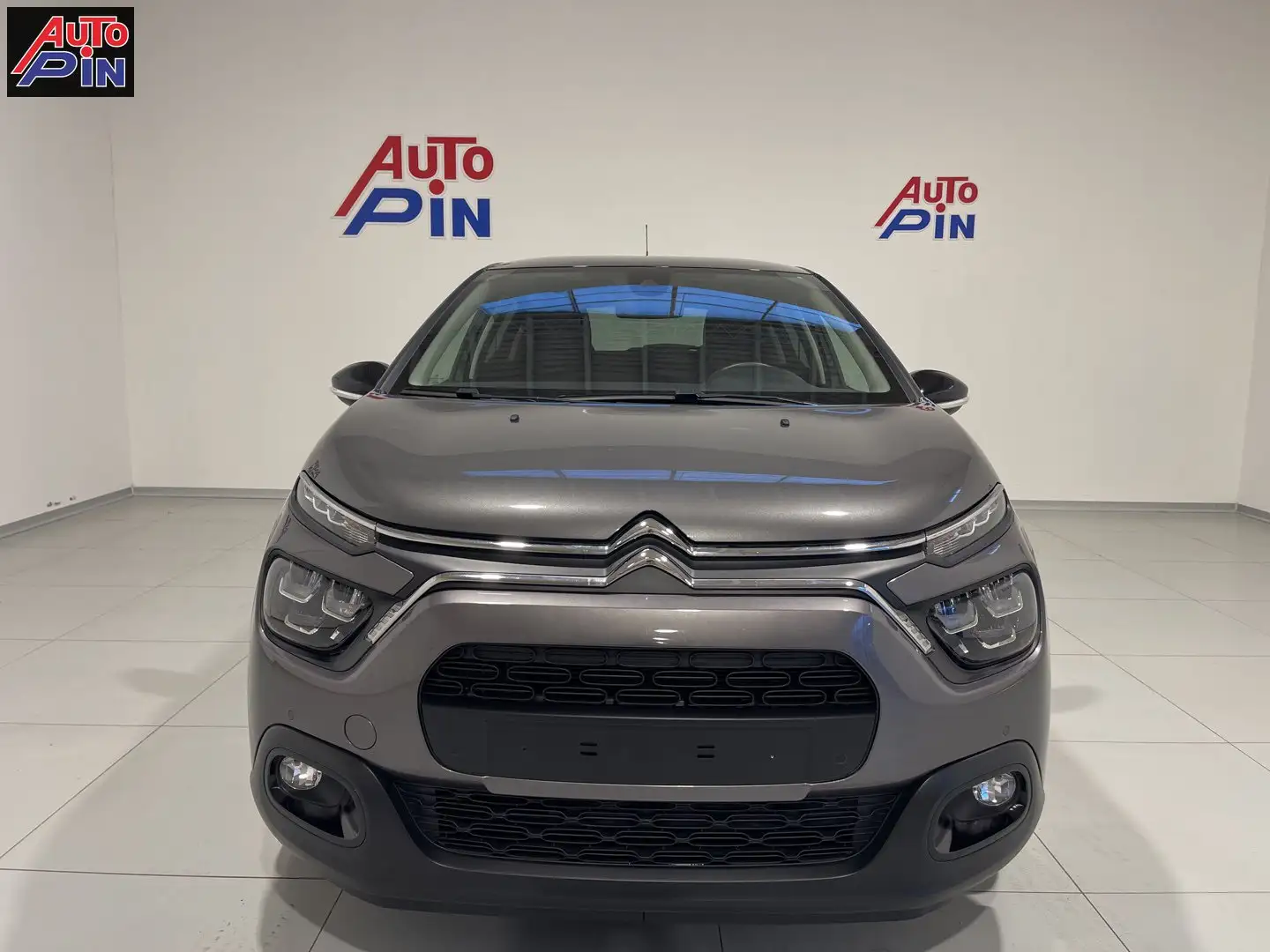Citroen C3 C3 PureTech 110 S&S Shine KM28.000 Grau - 2