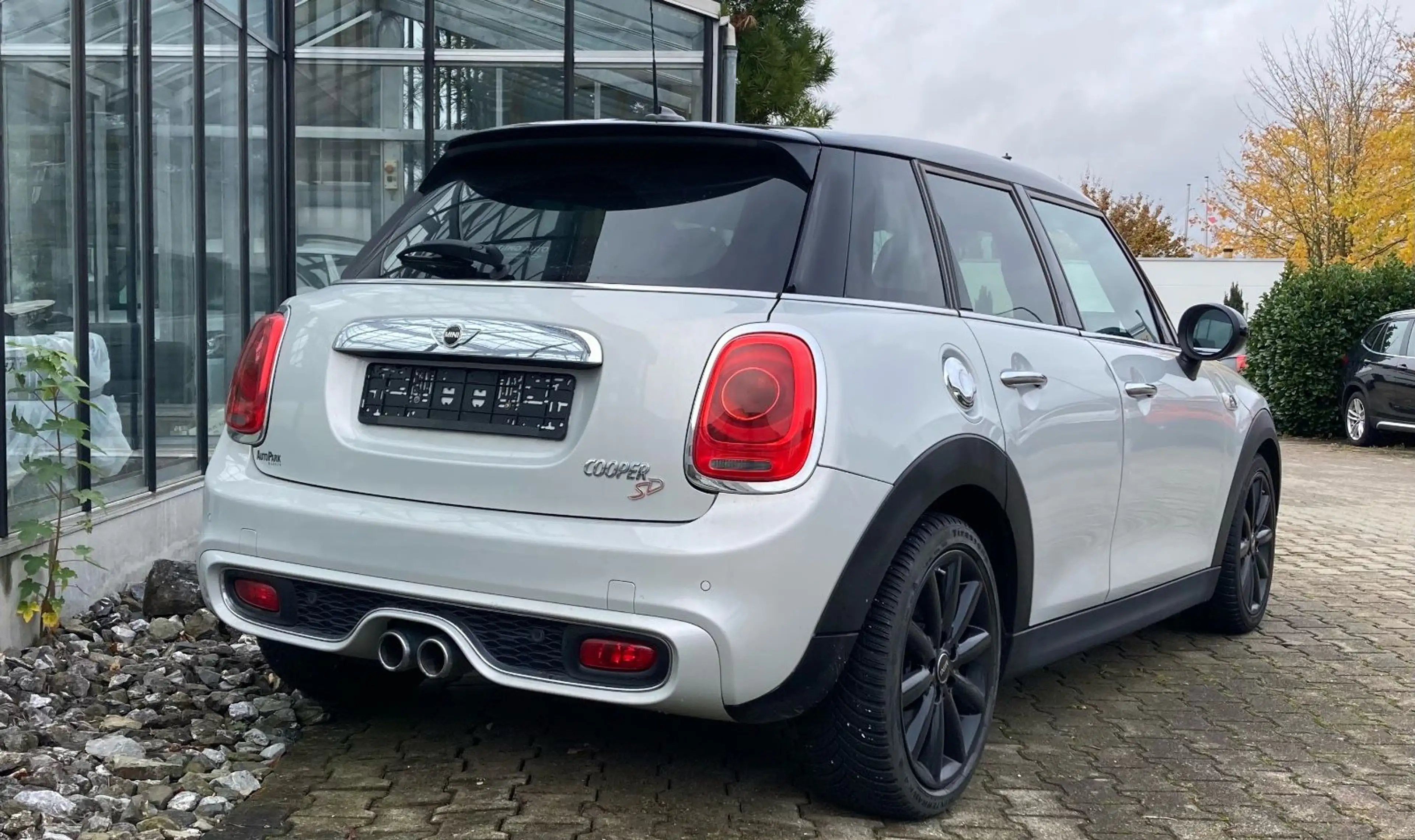 MINI Cooper SD COOPER SD Mini 5-trg. Navi Automatik PDC LED — photo 7