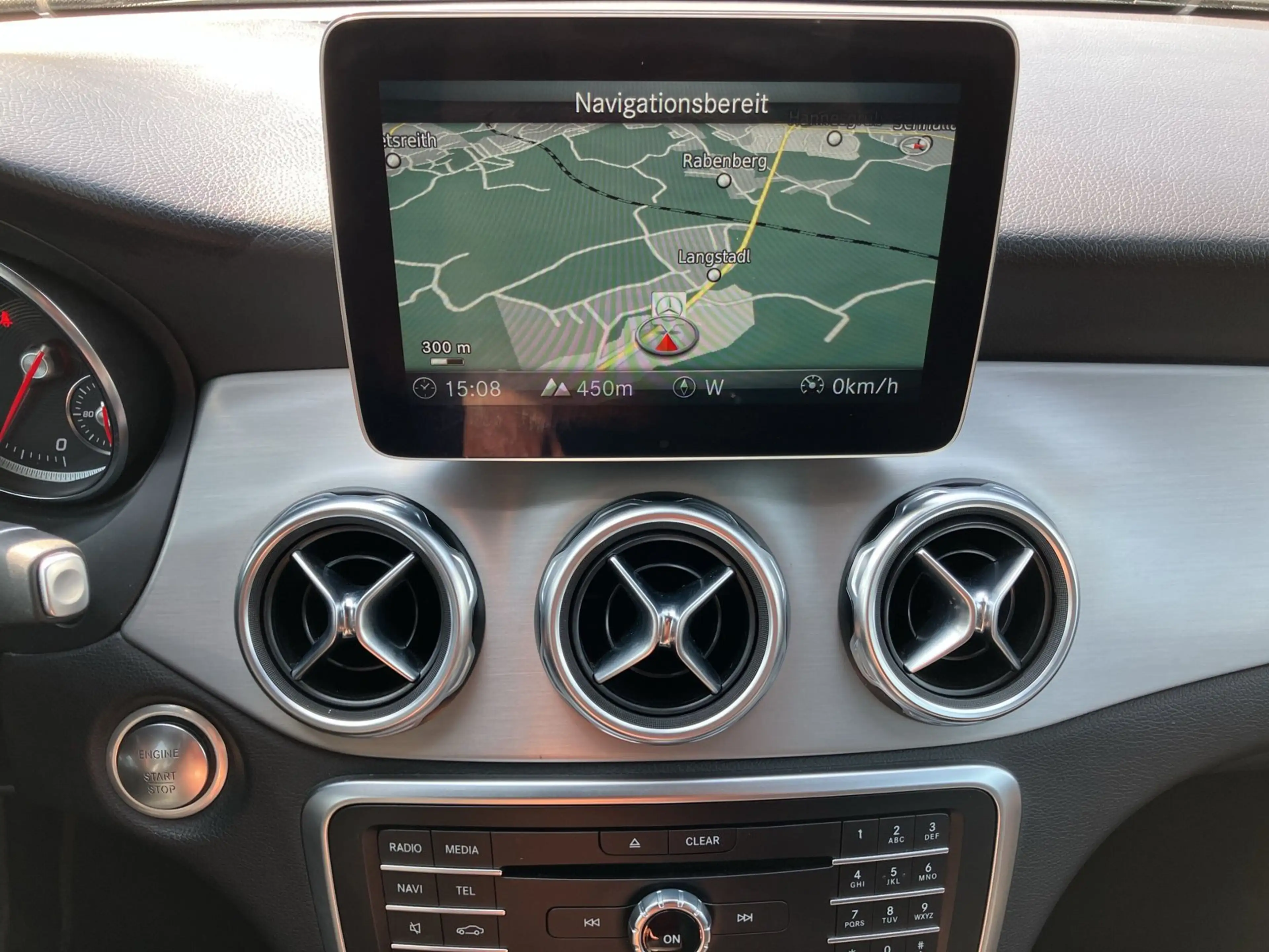 Mercedes-Benz GLA 200 d Cam Leder SHZ EASY-PACK — photo 10