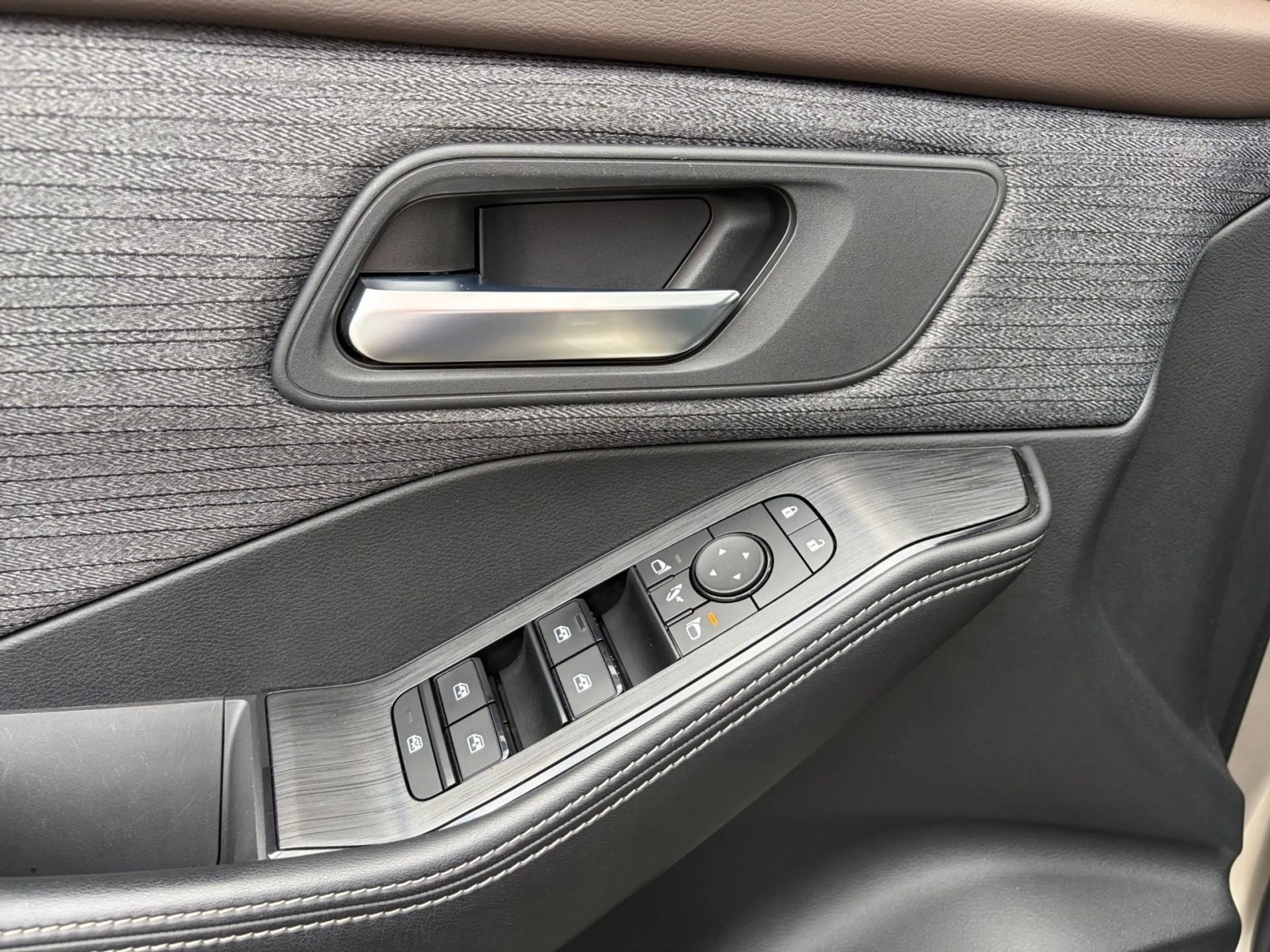 Nissan X-Trail 1.5 VC T e-POWER N-Connecta AHK*360CAM — photo 14
