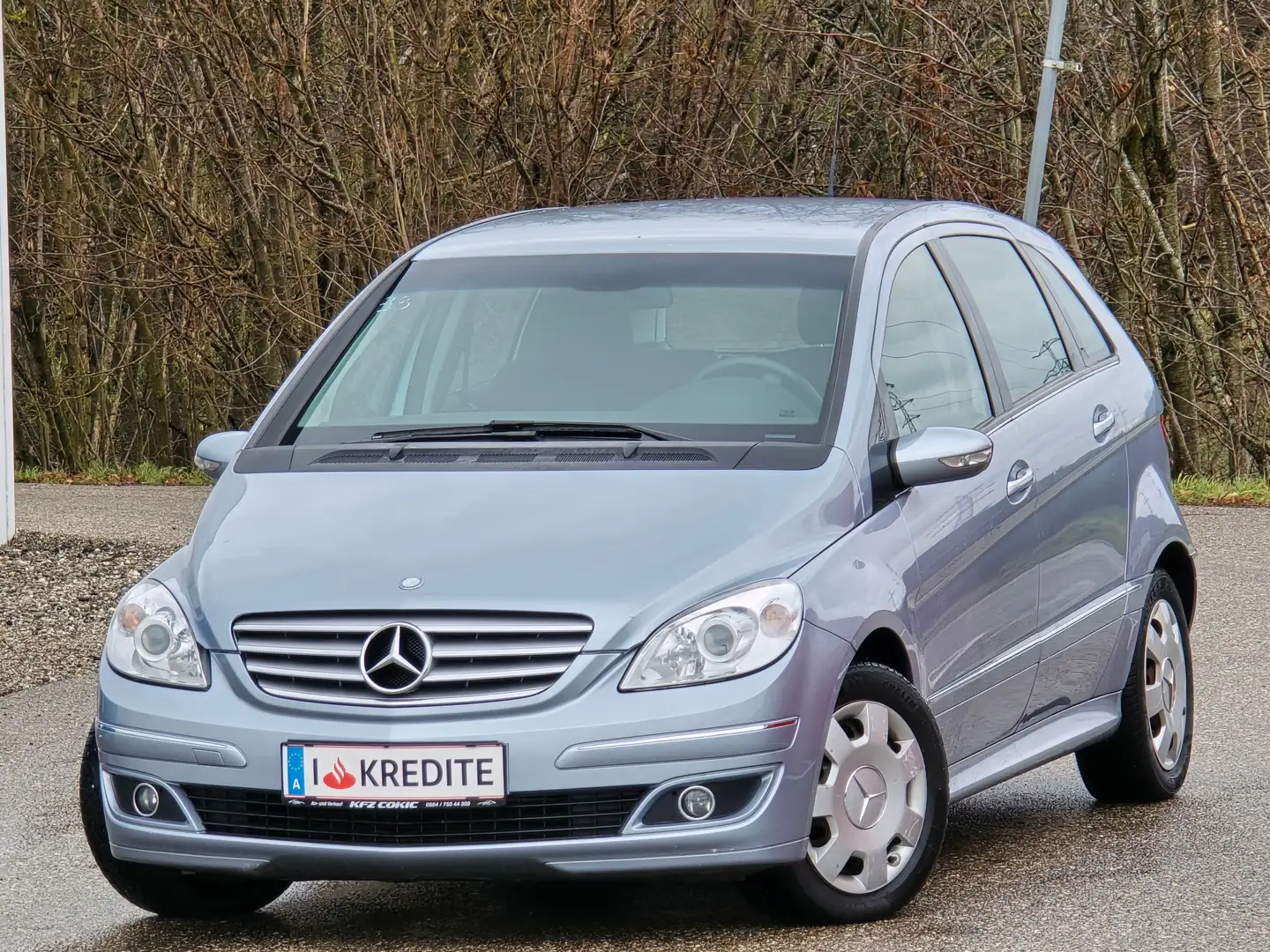 Mercedes-Benz B 180 Top* Kredit* Tempomat* Klima*Gepflegt*Neue Pickerl Blau - 1