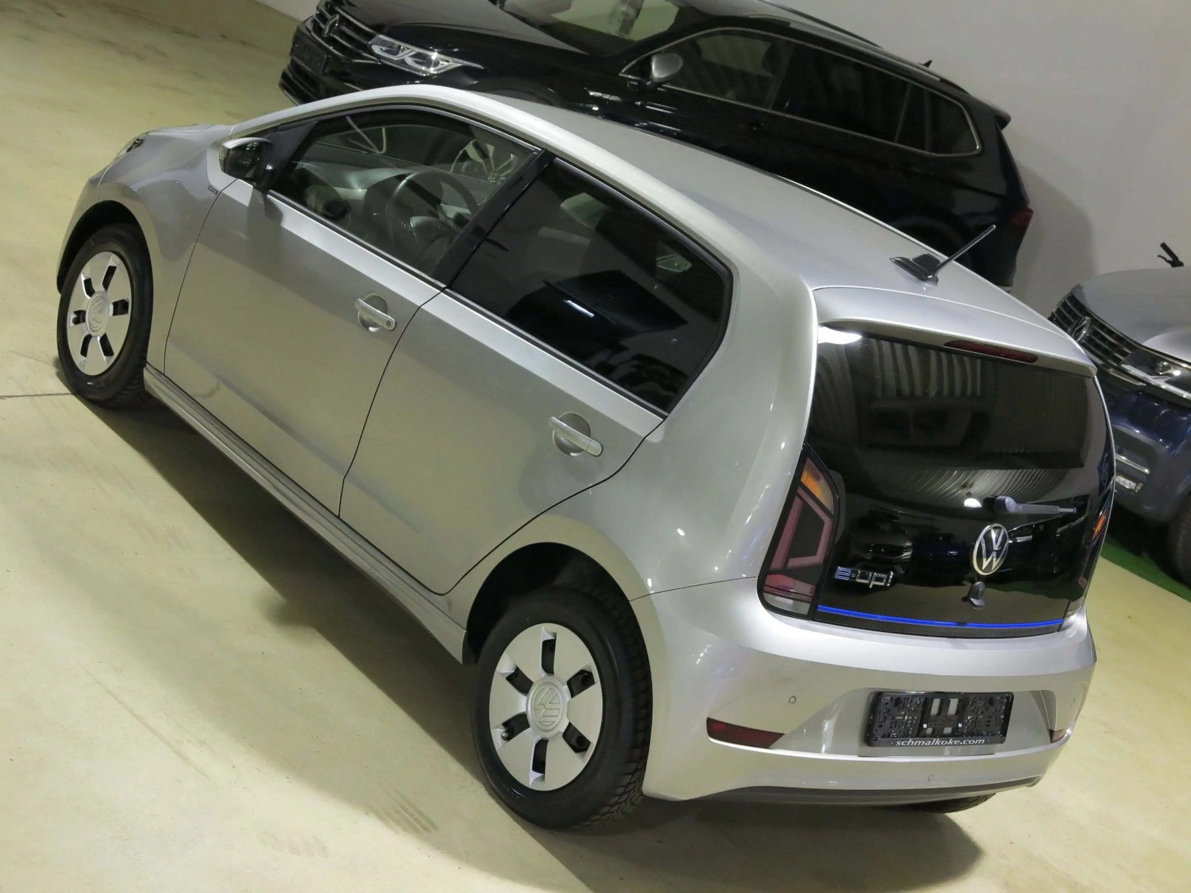 Volkswagen up! e-up! Max CCS GRA Climatronic DAB RFK — photo 10