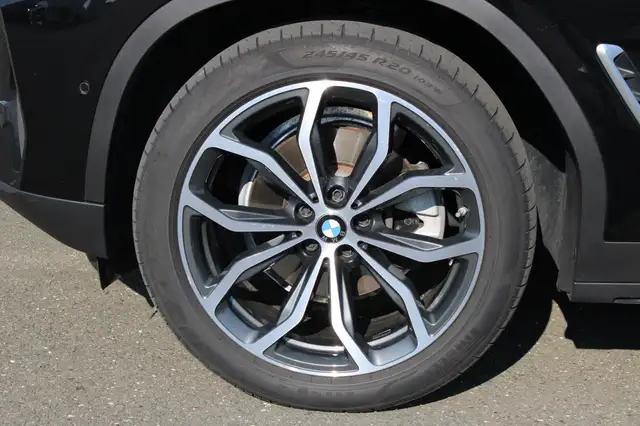 BMW X3 view 7
