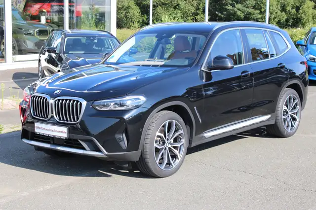 BMW X3 view 2