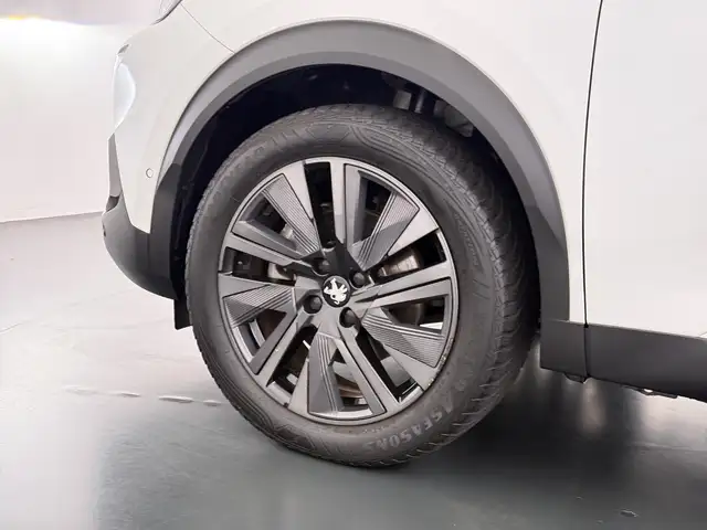 Peugeot E-2008 view 27