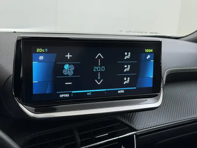 Peugeot E-2008 view 18