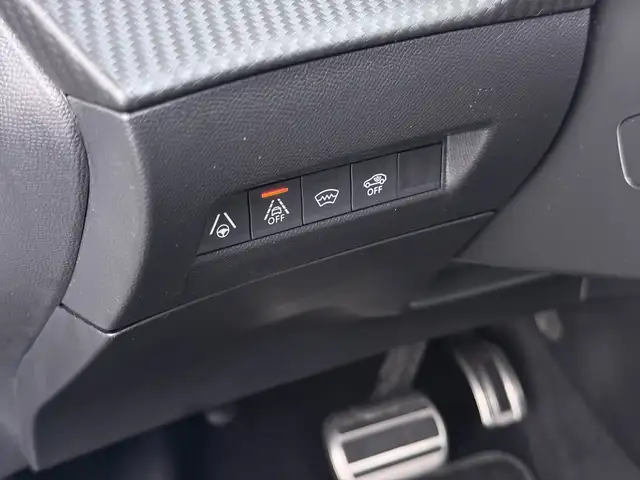 Peugeot E-2008 view 22