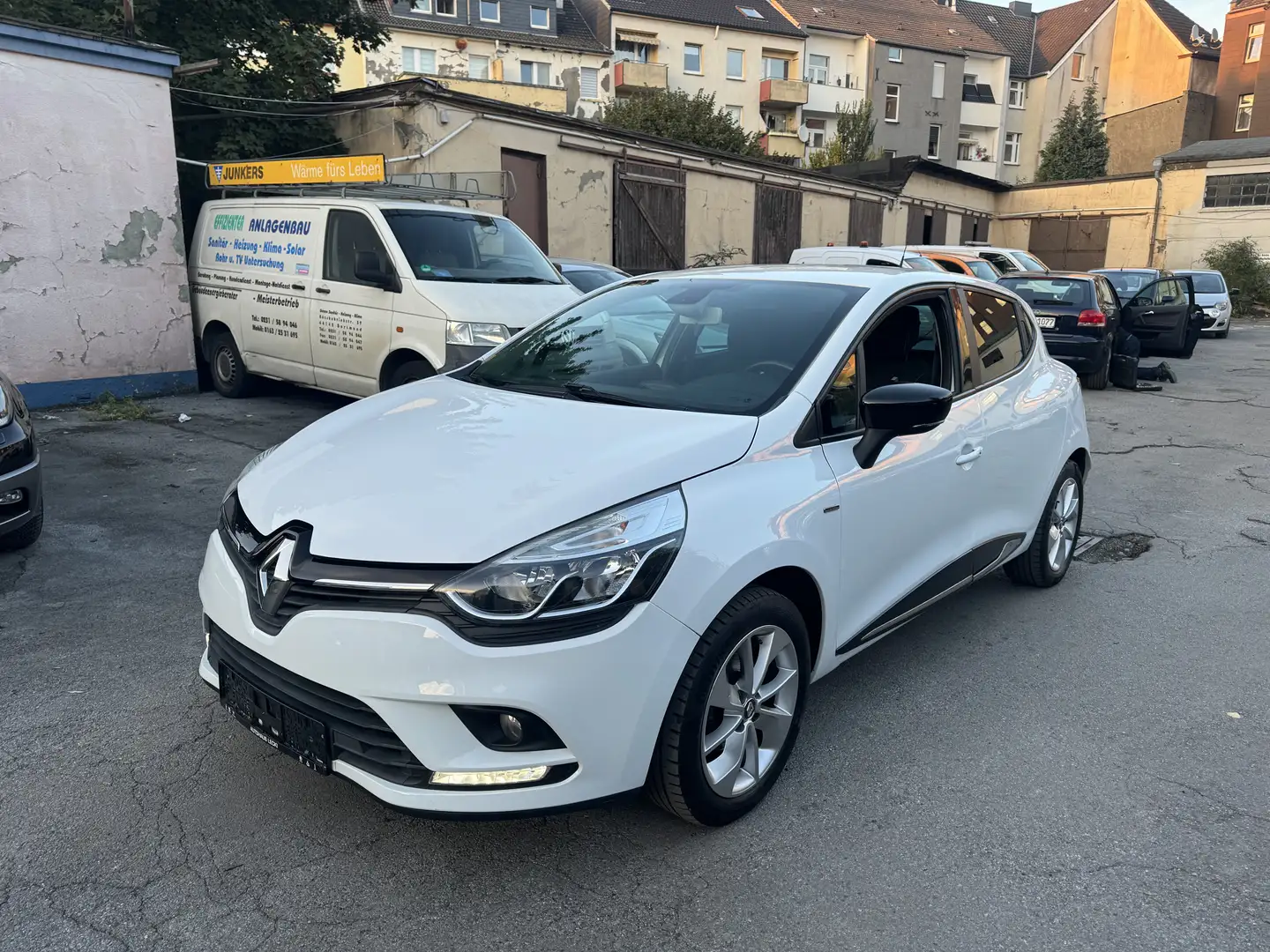 Renault Clio Limited*Keyless*Euro6*PDC*TÜV NEU*TOP Weiß - 1