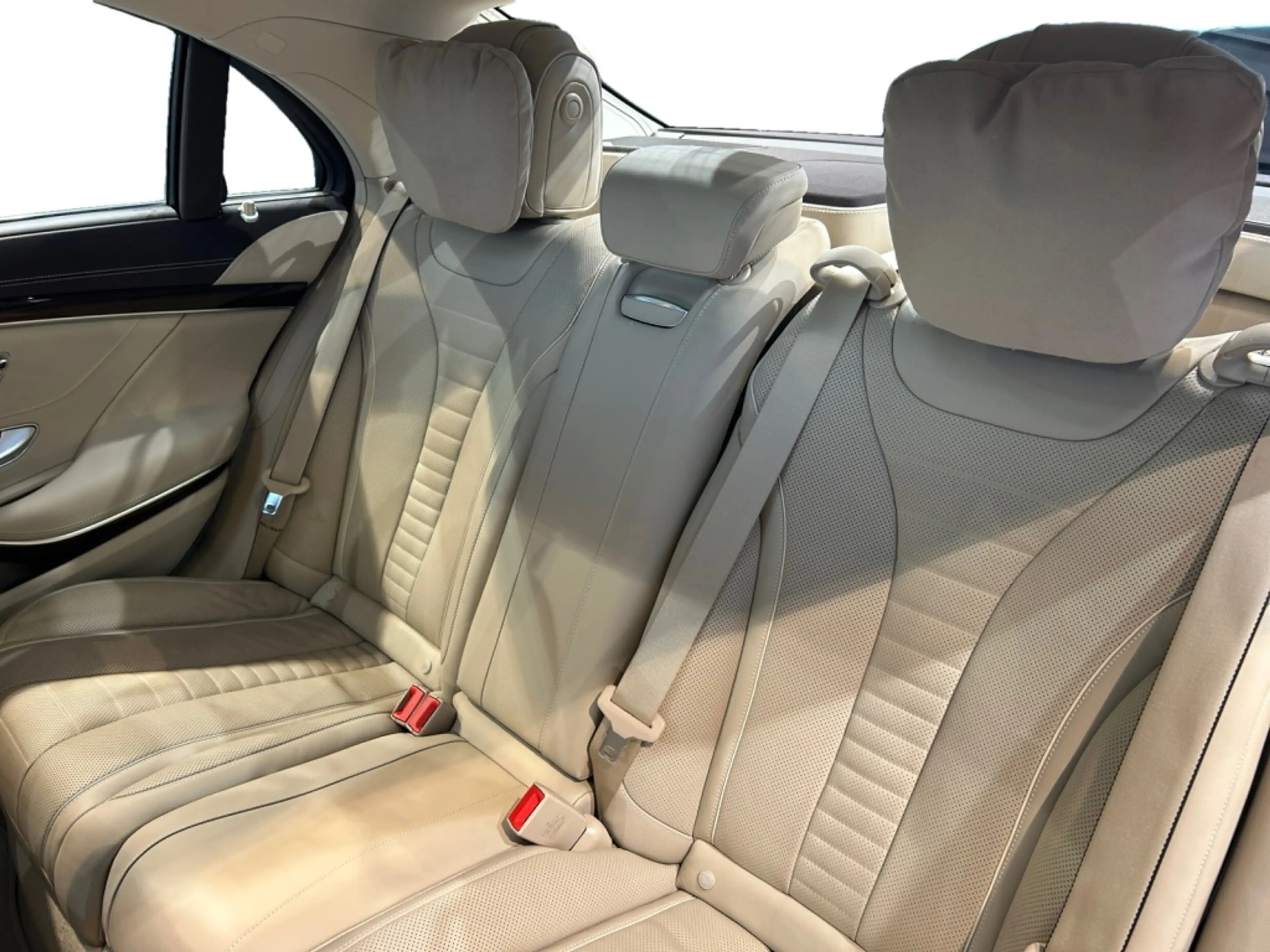 Mercedes-Benz S 560 4matic Comand+Burm+MBeam+Fahrassist+HUD — photo 10