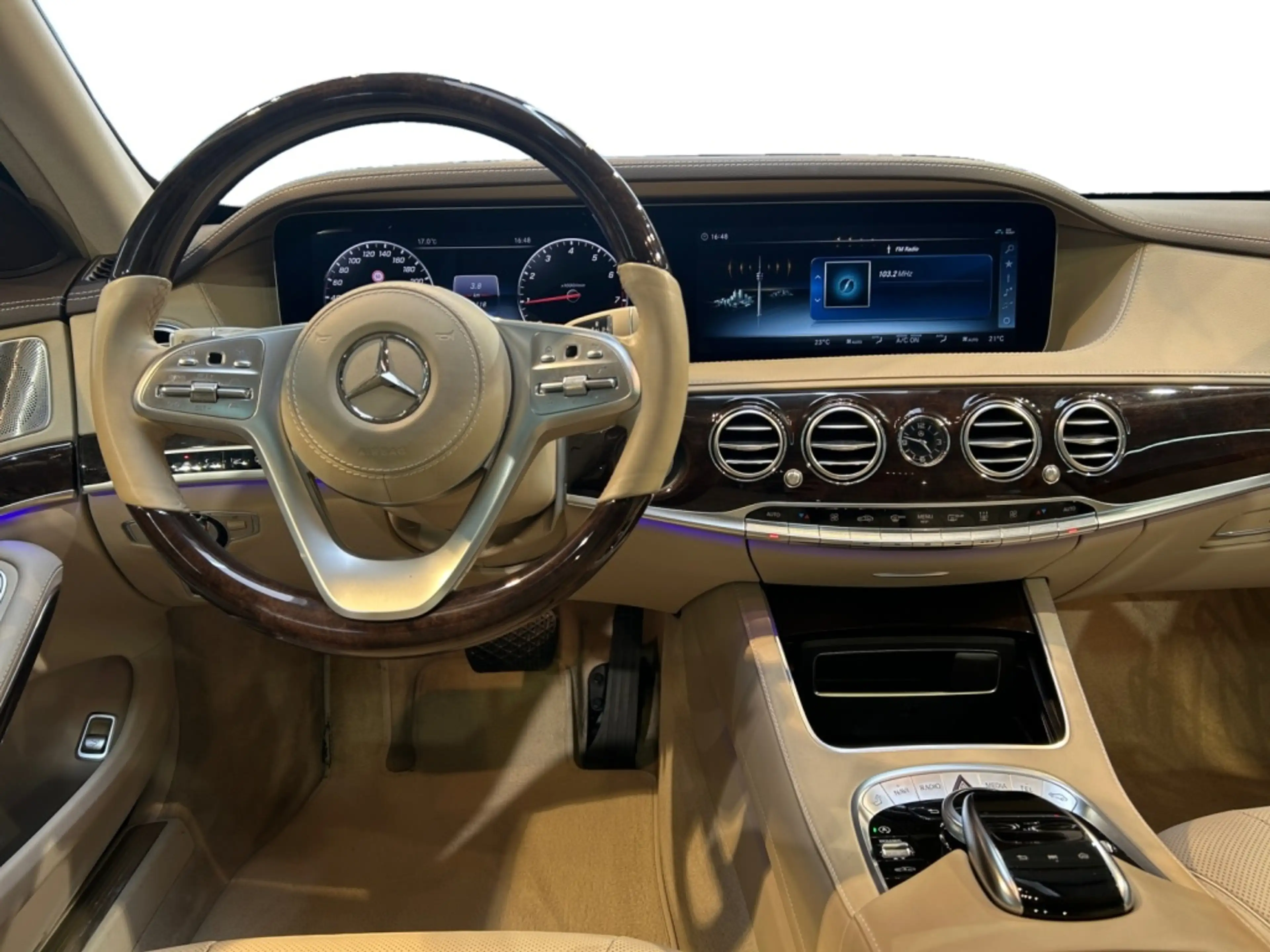 Mercedes-Benz S 560 4matic Comand+Burm+MBeam+Fahrassist+HUD — photo 11