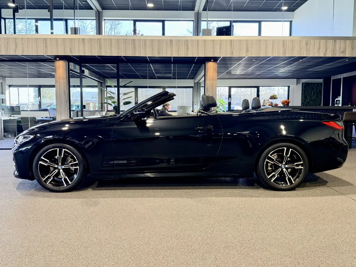 BMW 420 4-serie Cabrio 420i High Executive H/K | Camera |S Schwarz - 2