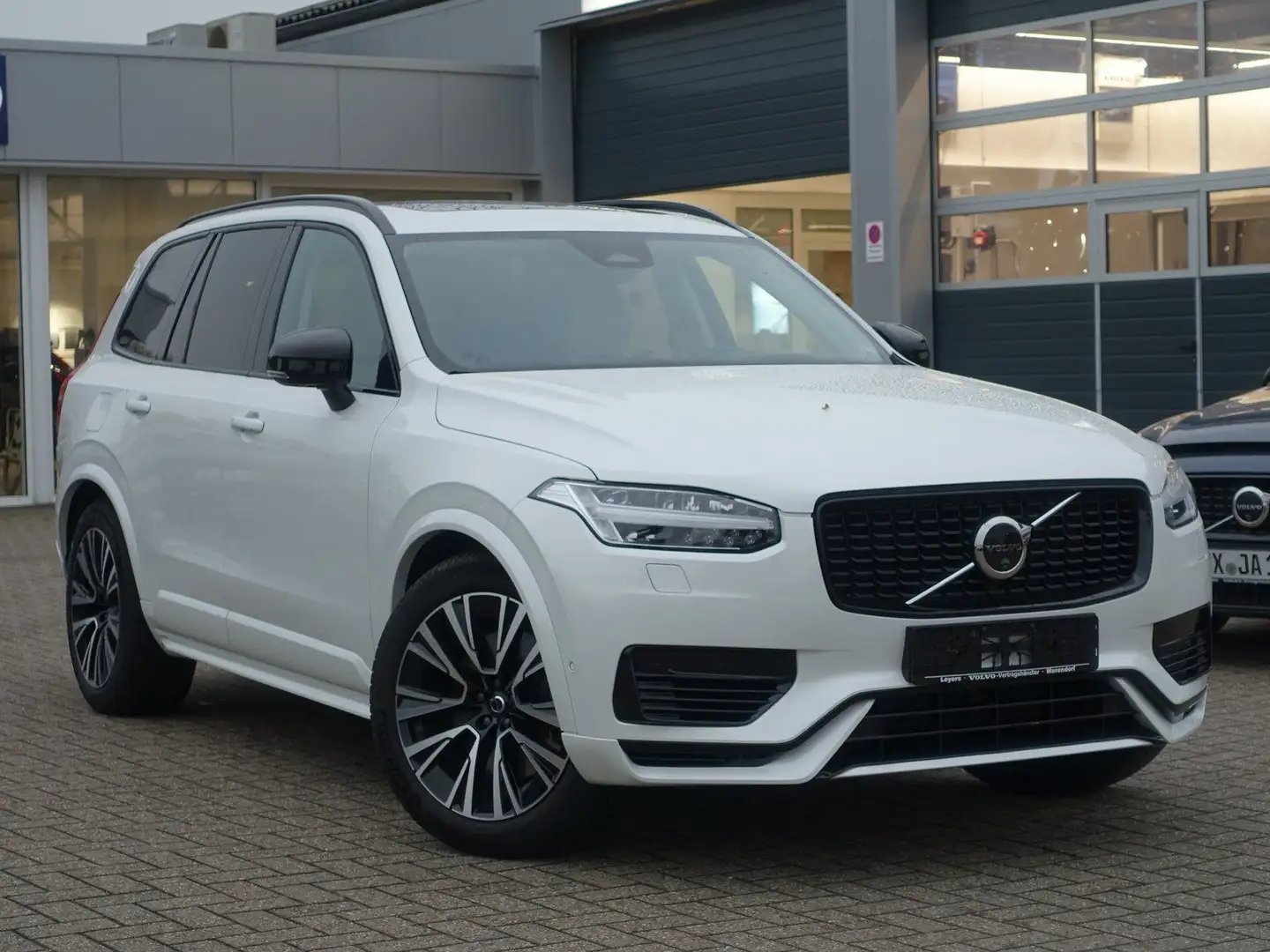 Volvo XC90 Ultra Dark T8 AWD Plug-in Hybrid PANO/FourC Weiß - 2