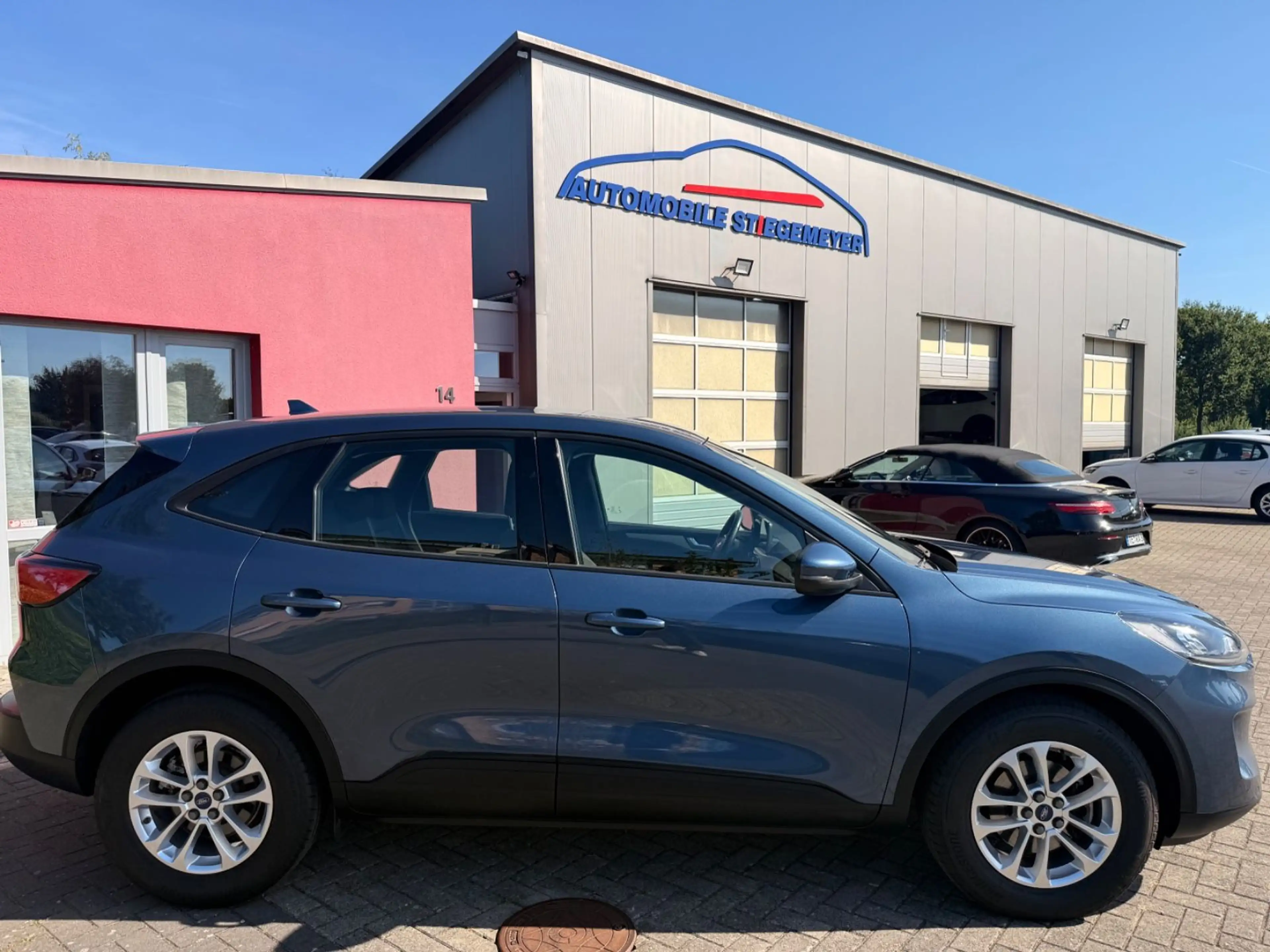 Ford Kuga Cool & Connect Standheizung — photo 8